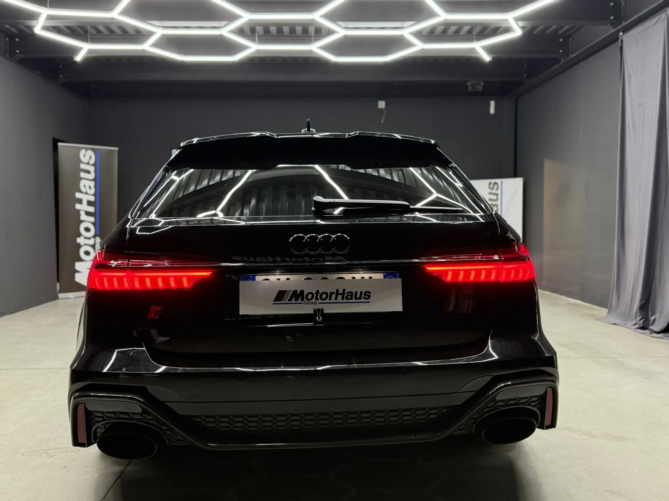 Audi - RS6