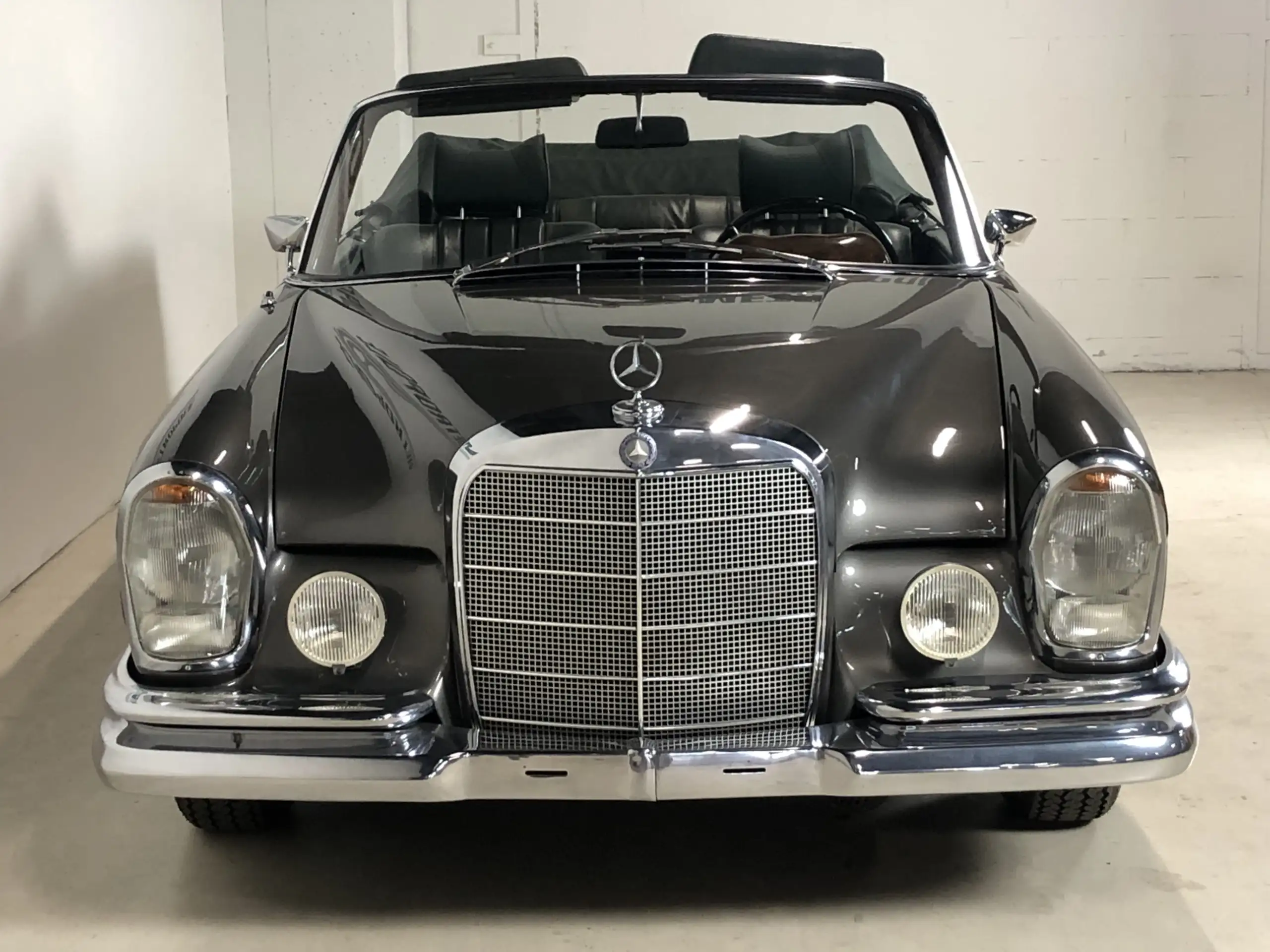 Mercedes-Benz - 250