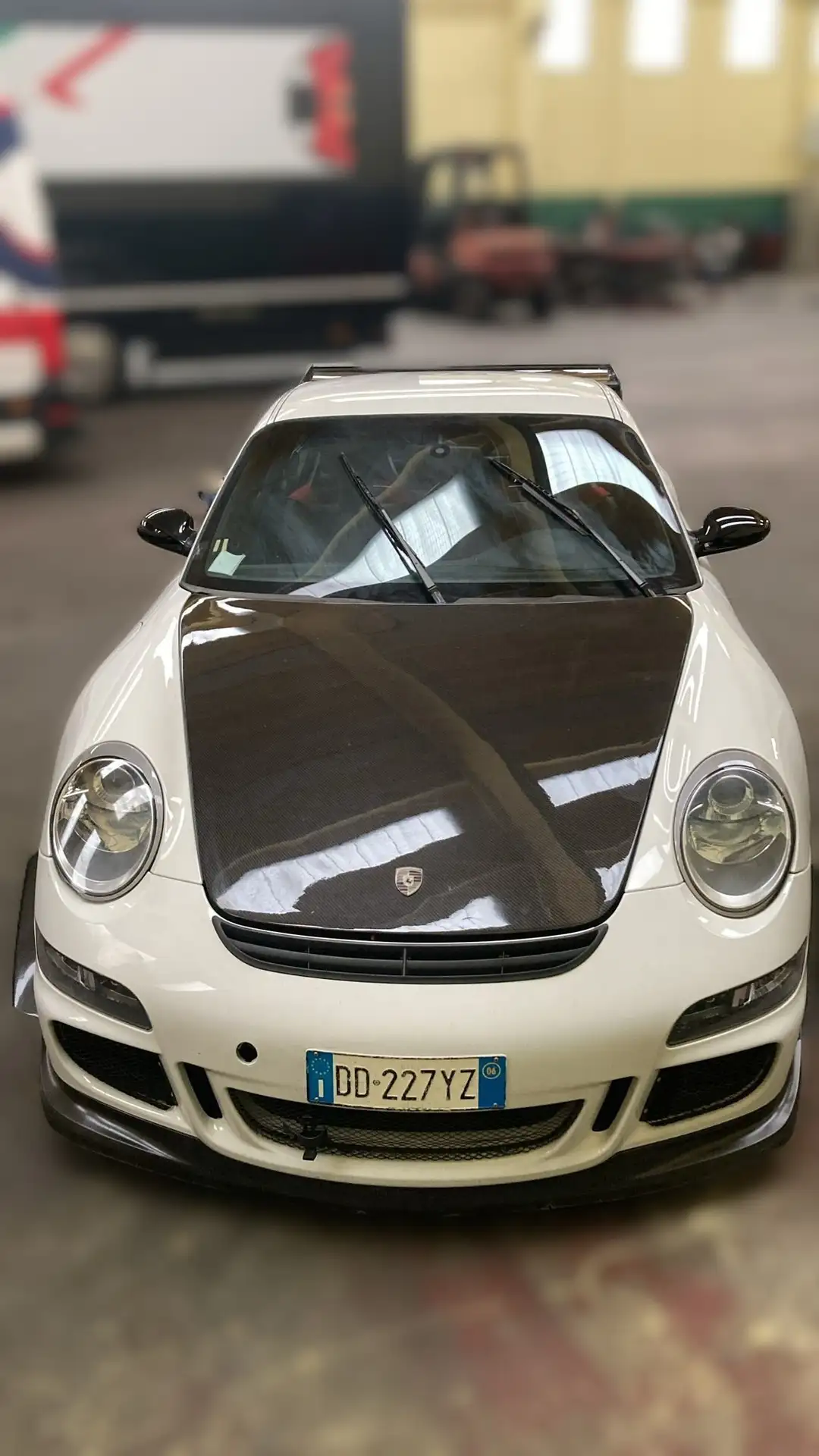 Porsche - 911