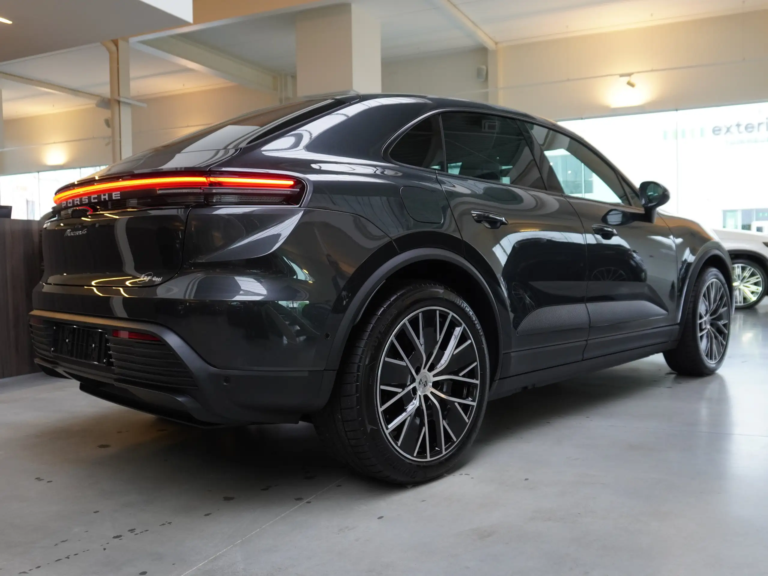 Porsche - Macan