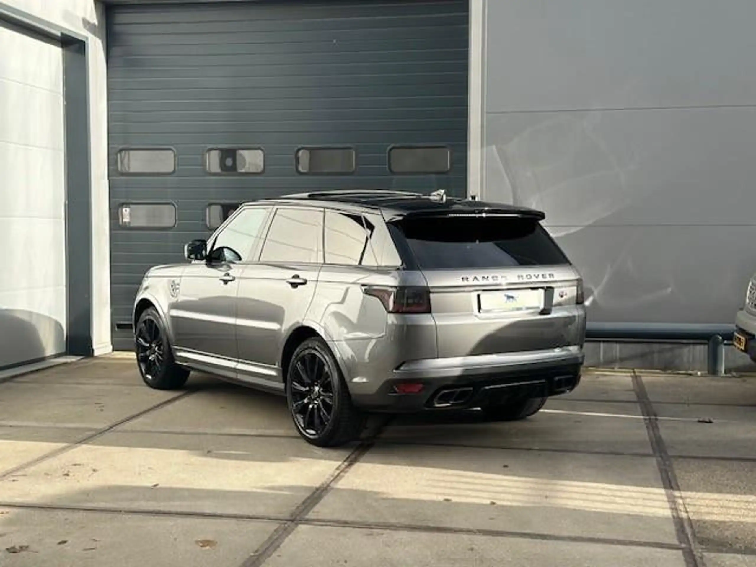 Land Rover - Range Rover Sport