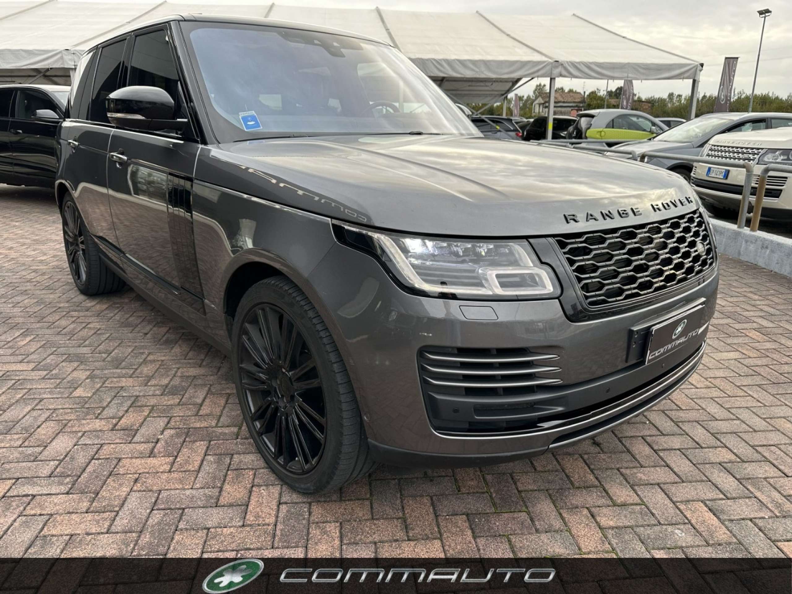 Land Rover - Range Rover