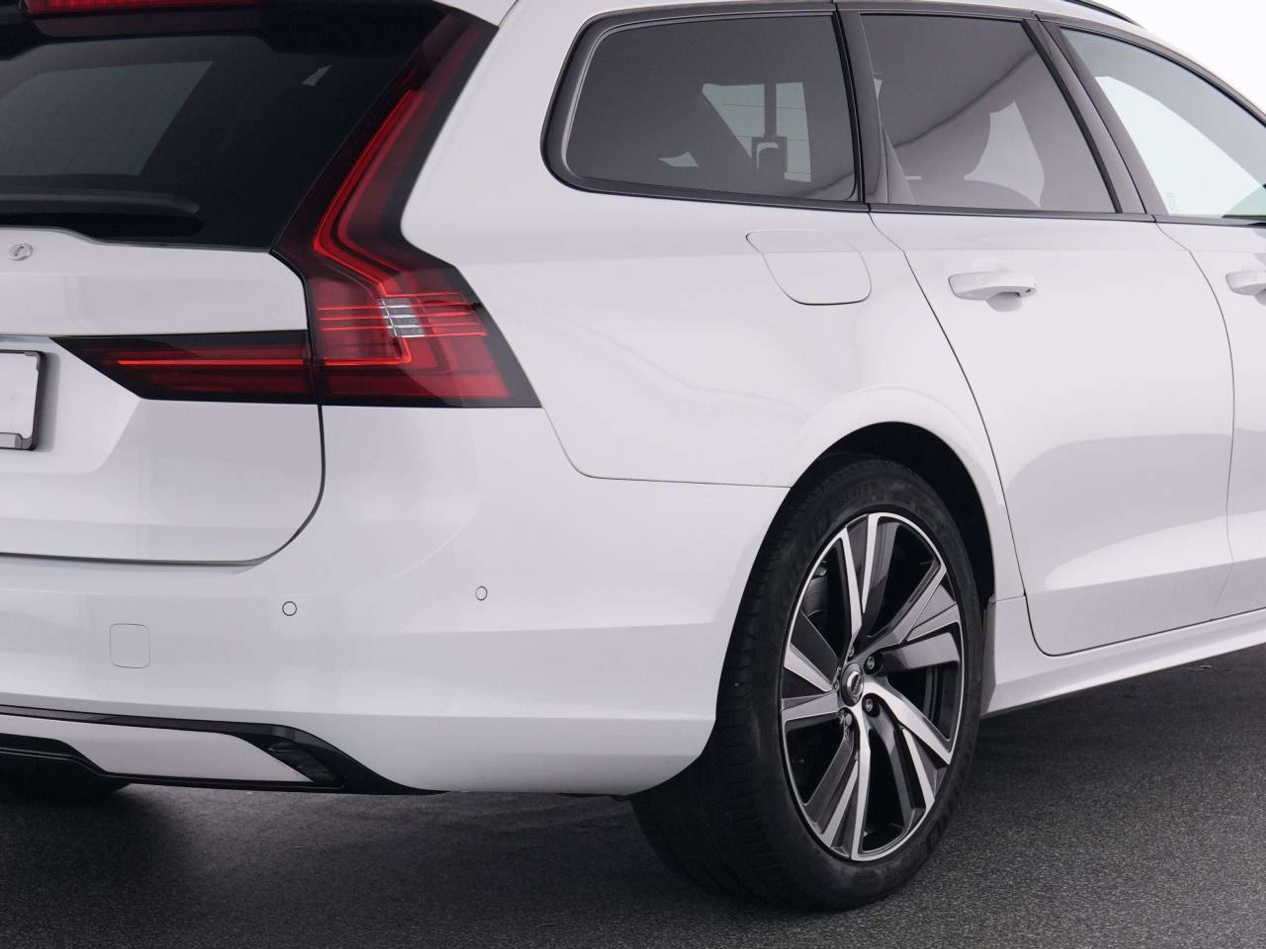 Volvo - V90