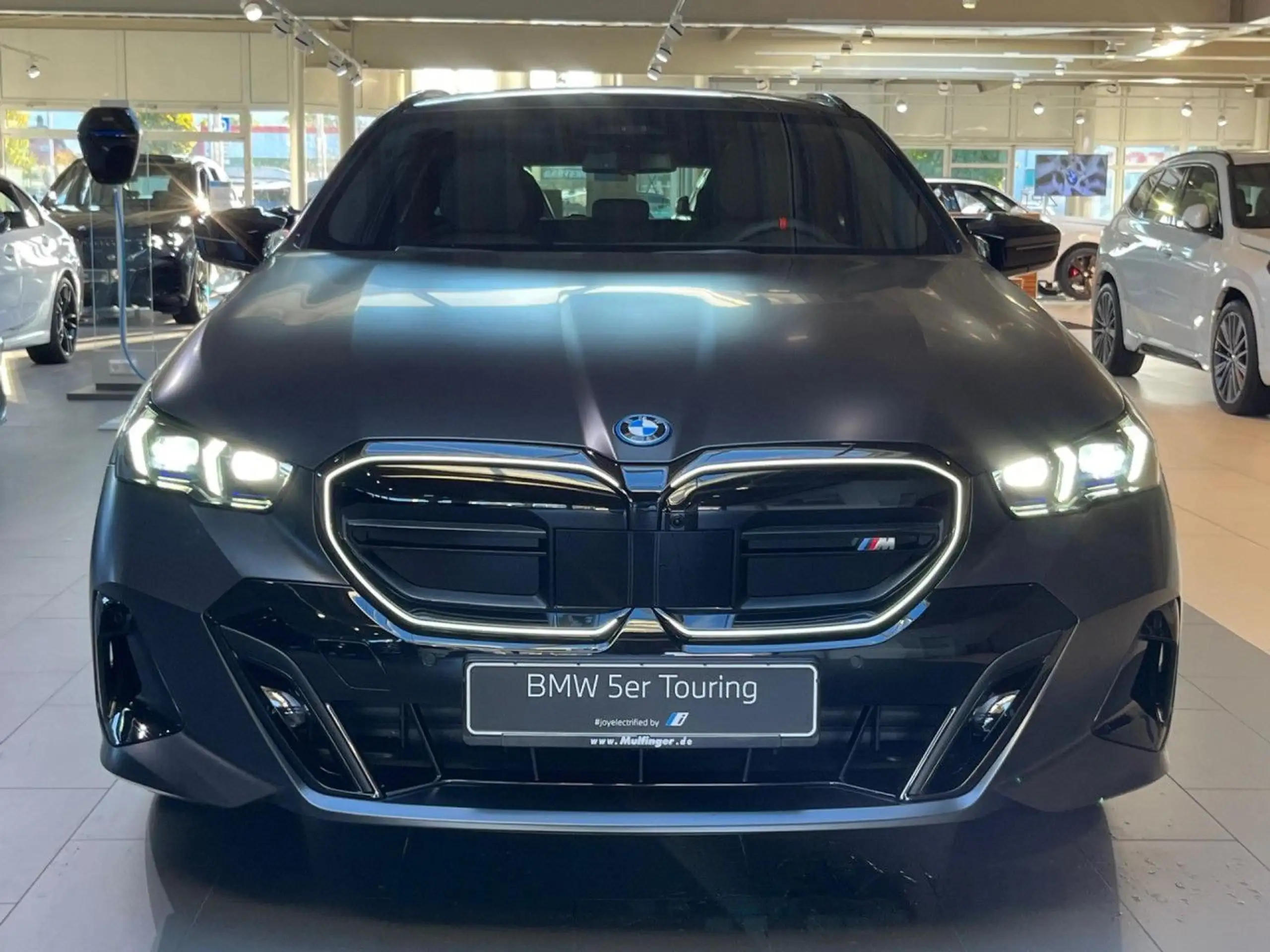 BMW - i5