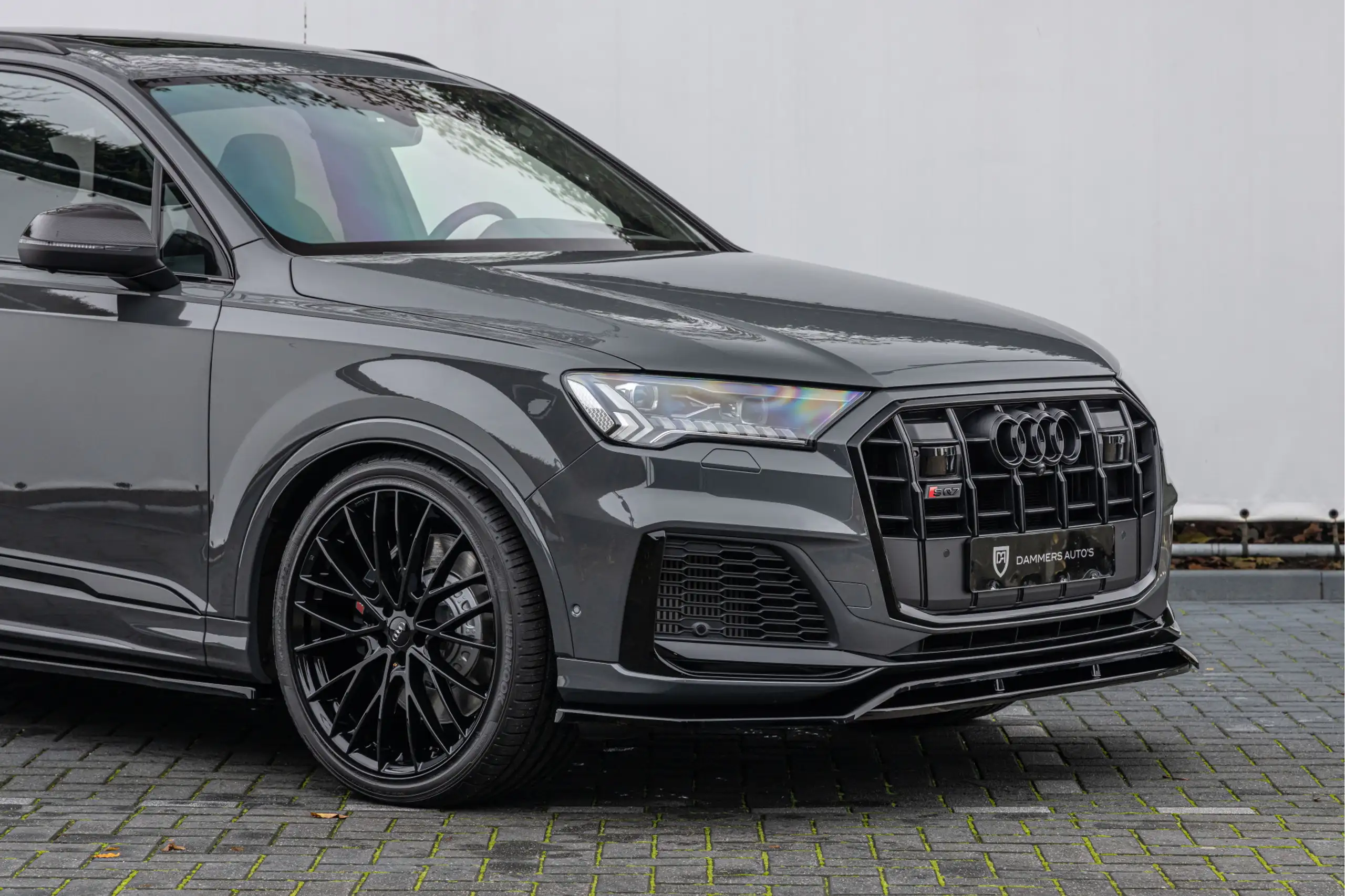 Audi - SQ7