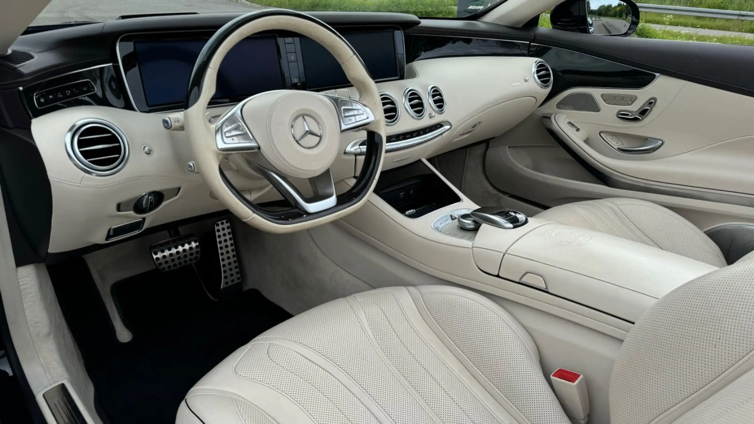 Mercedes-Benz - S 63 AMG