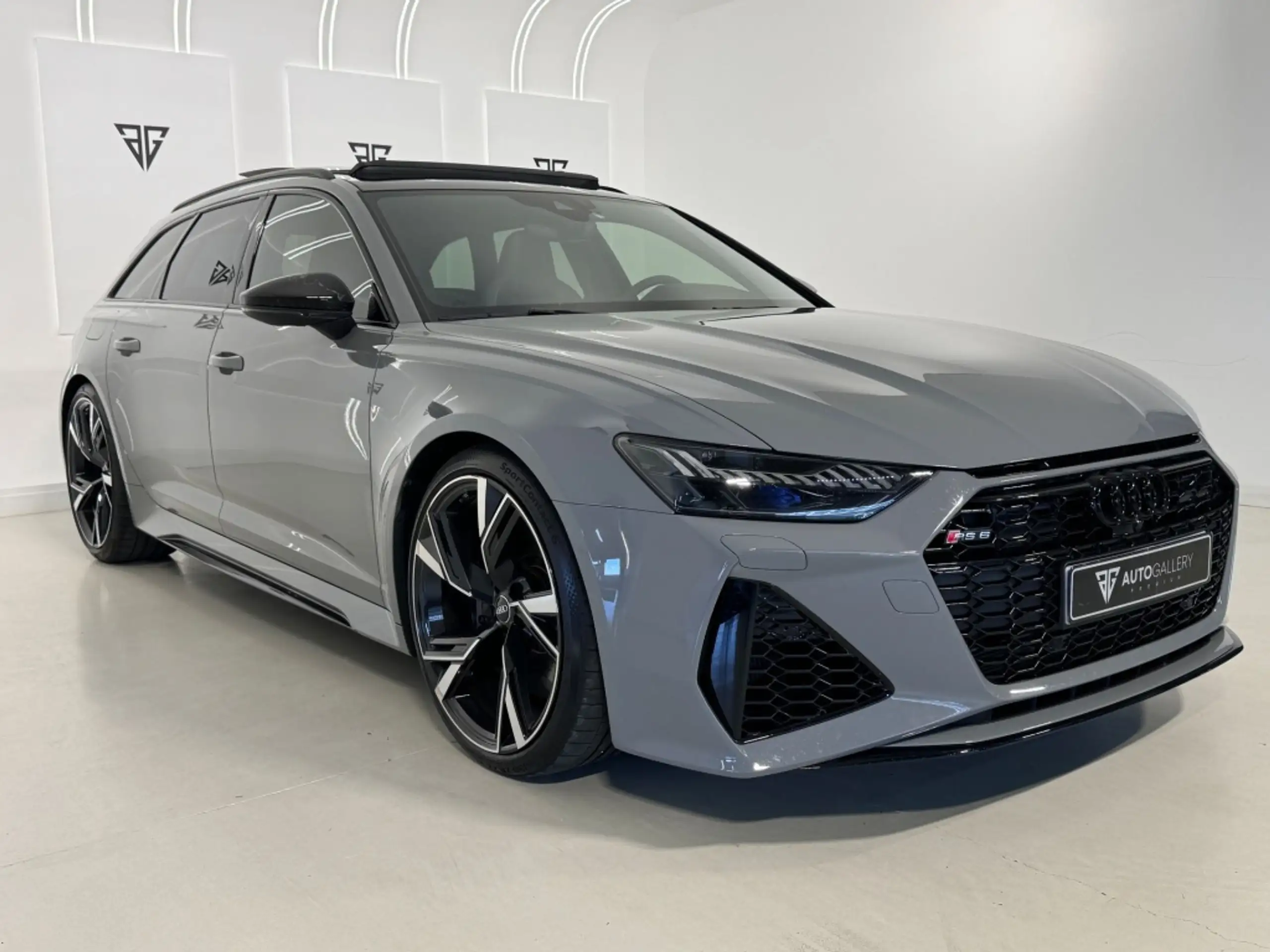 Audi - RS6