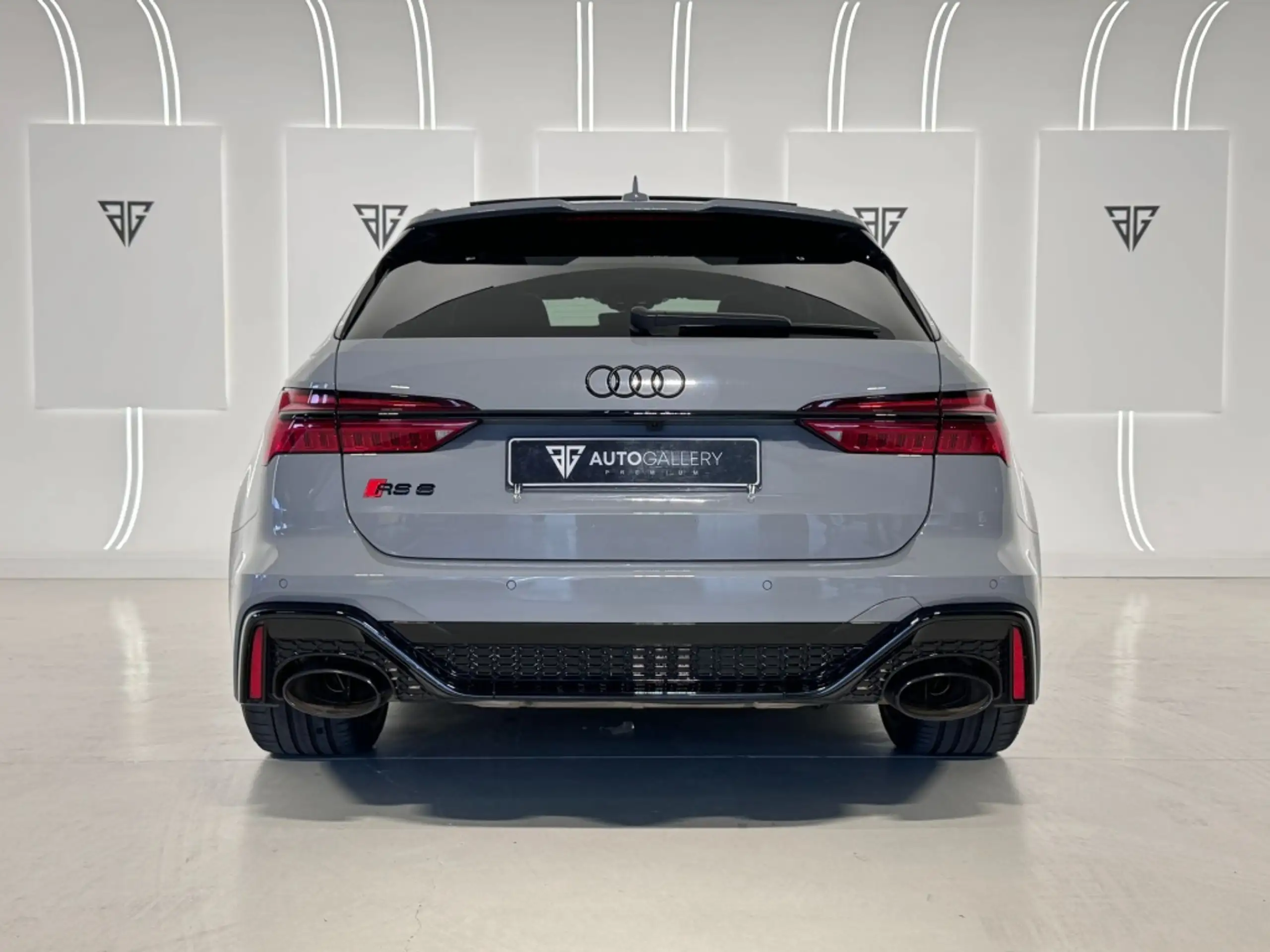 Audi - RS6