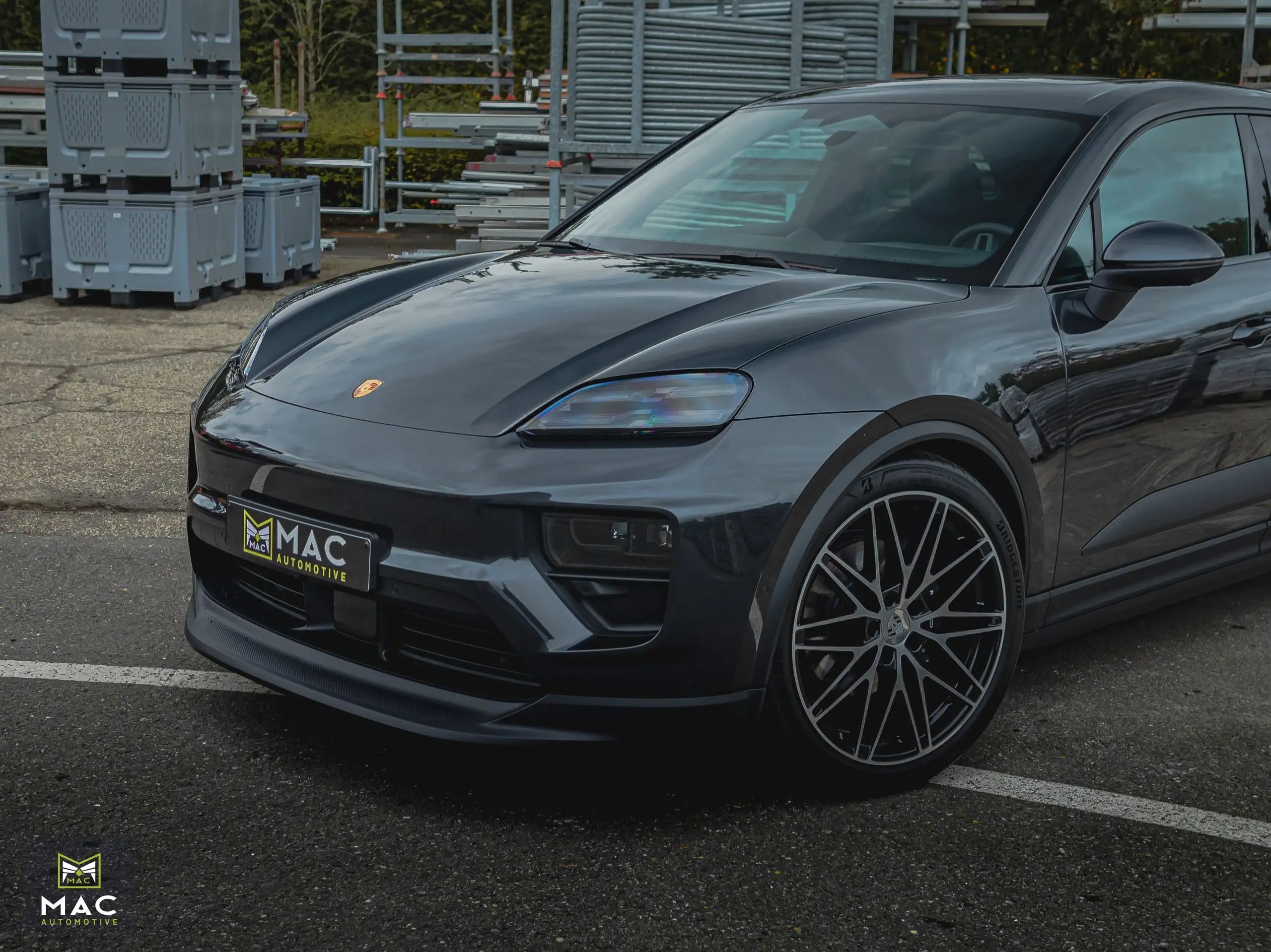 Porsche - Macan