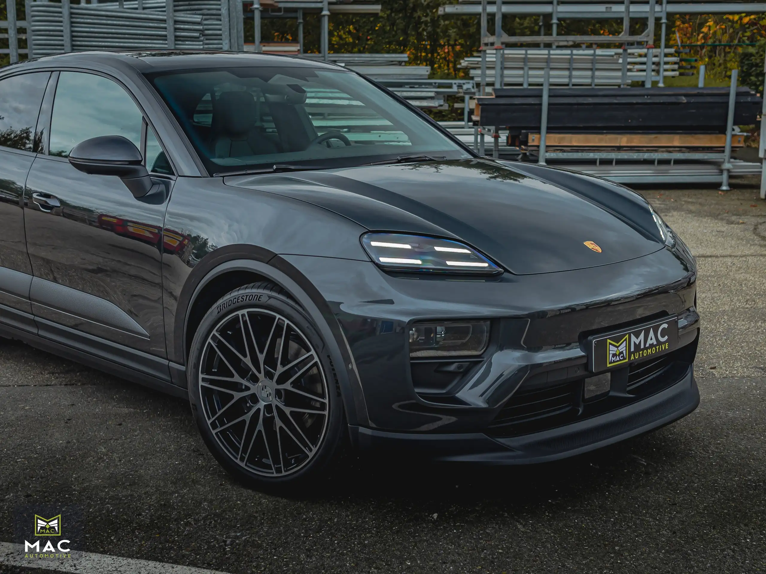 Porsche - Macan