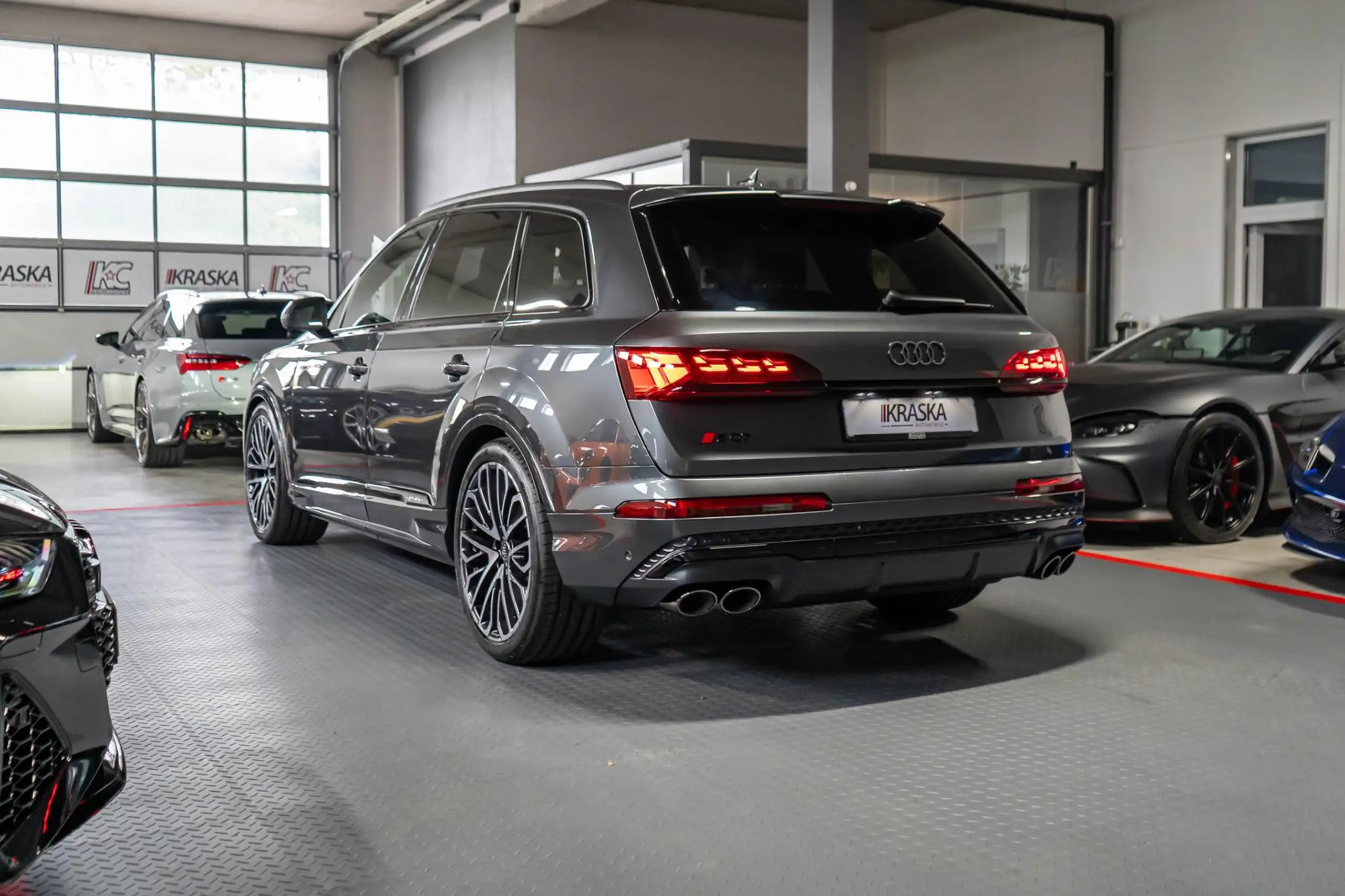 Audi - SQ7