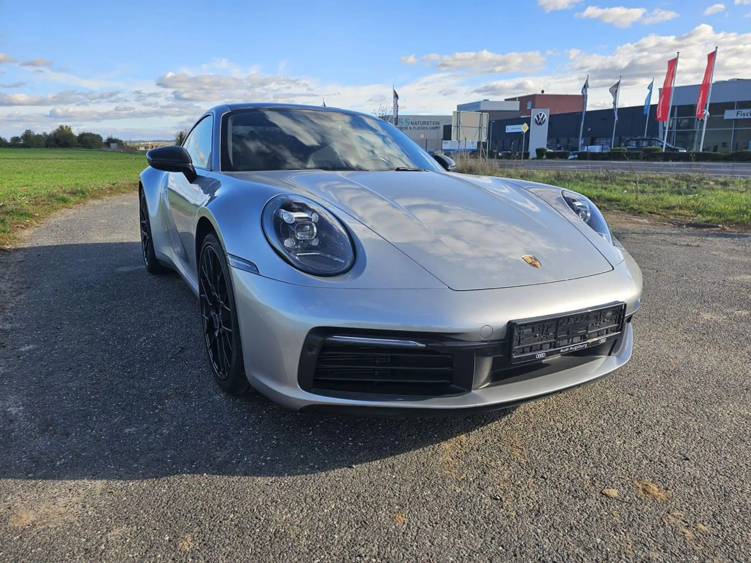 Porsche - 911