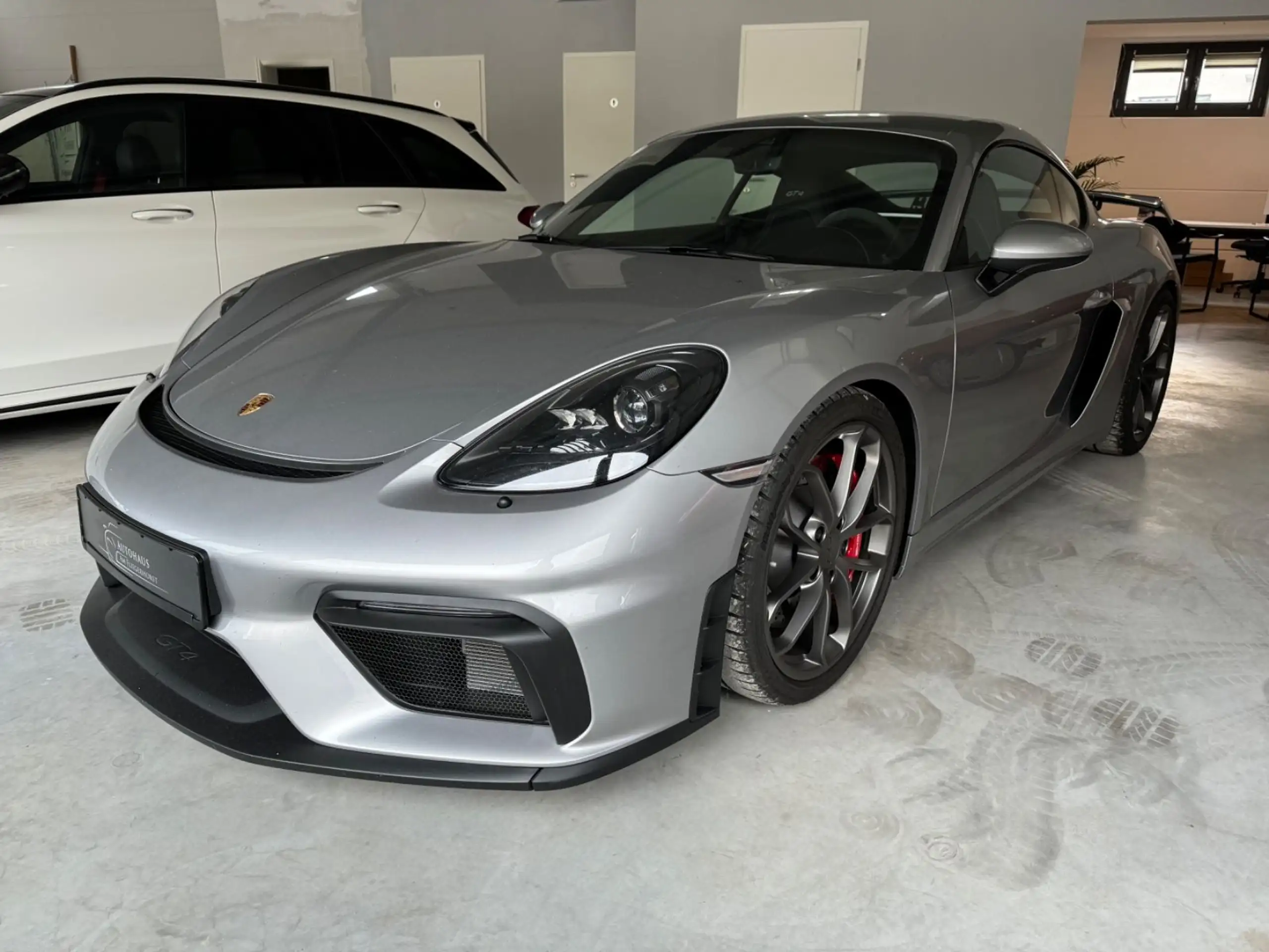 Porsche - Cayman