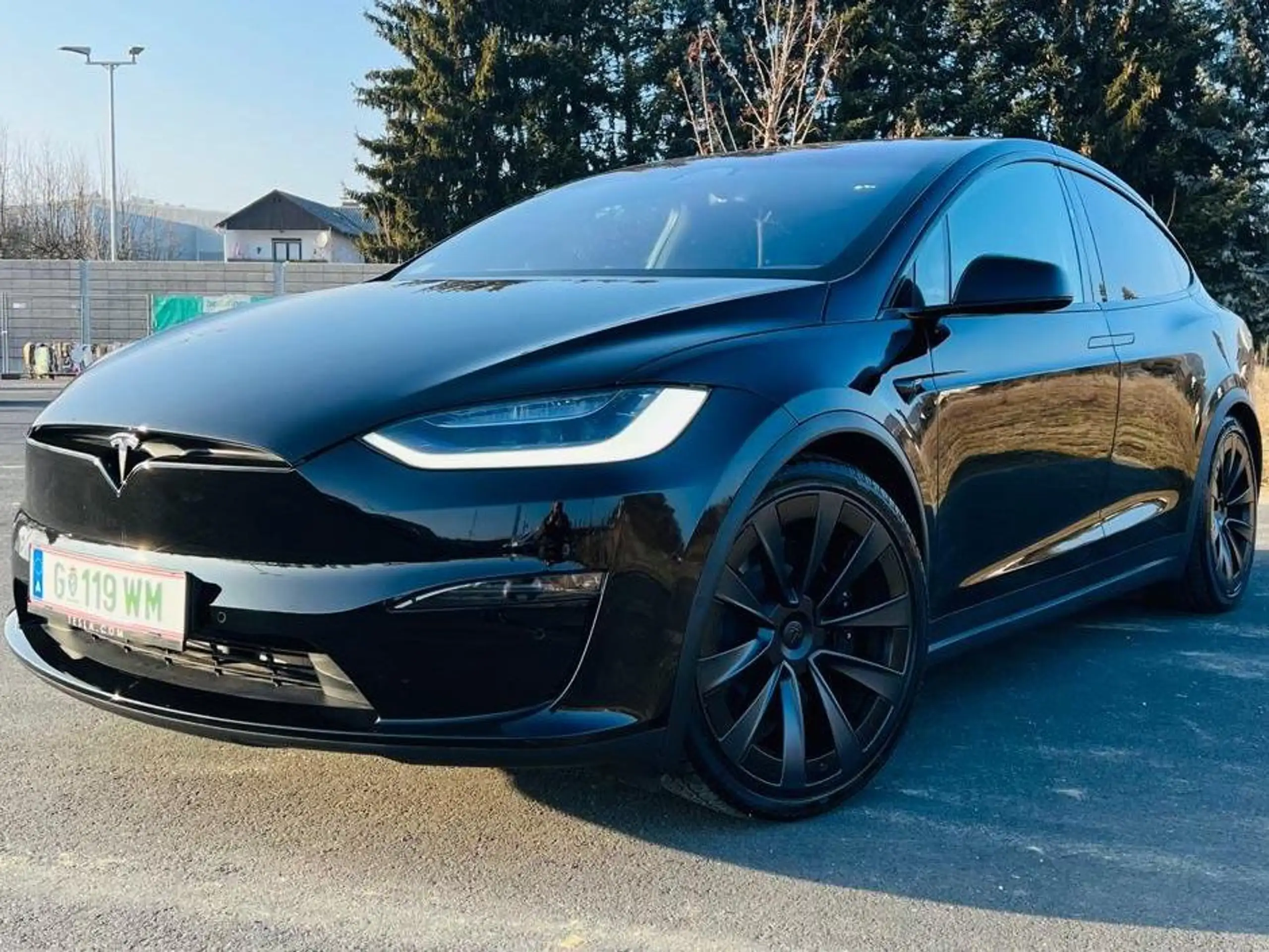 Tesla - Model X