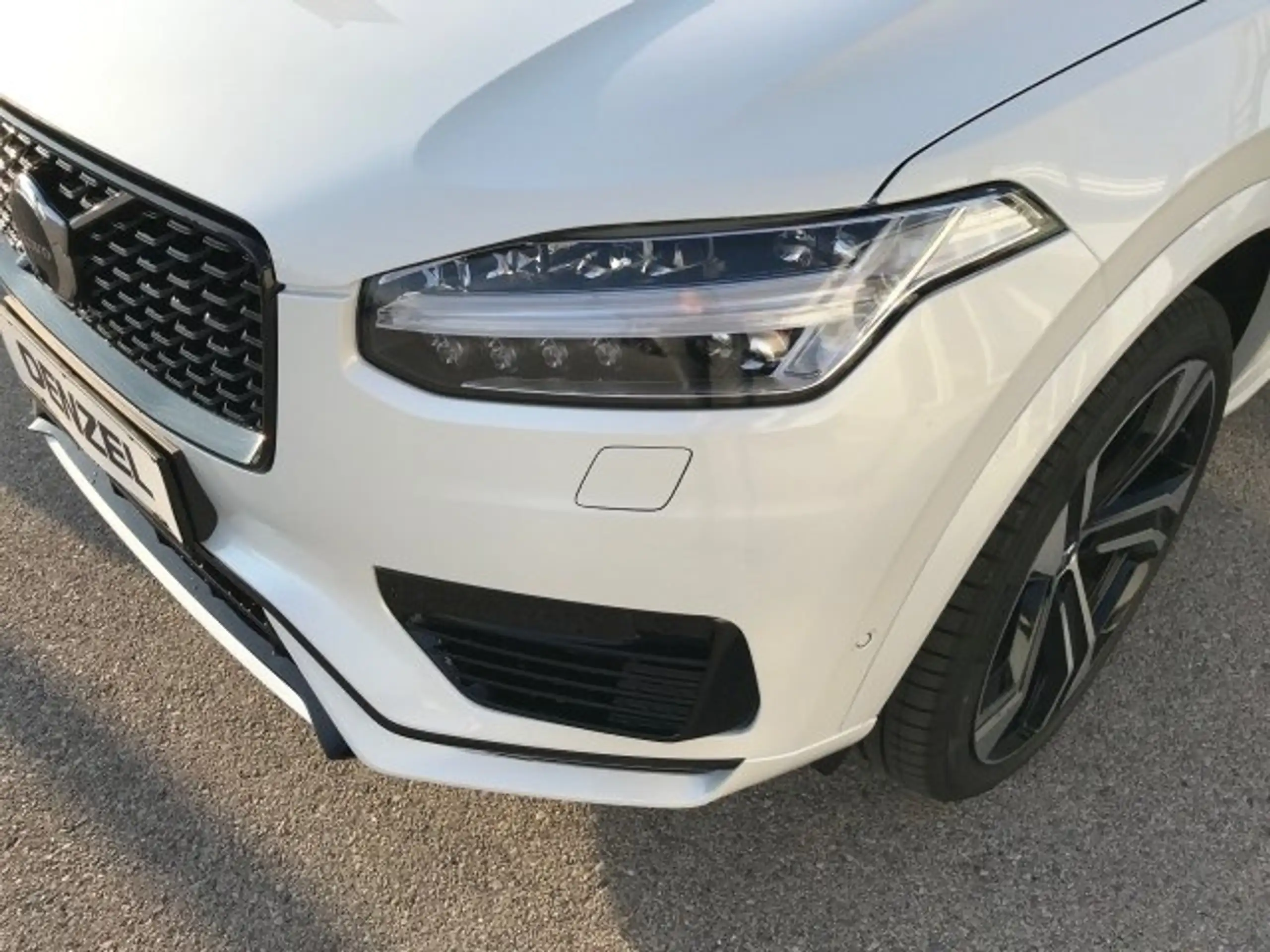 Volvo - XC90