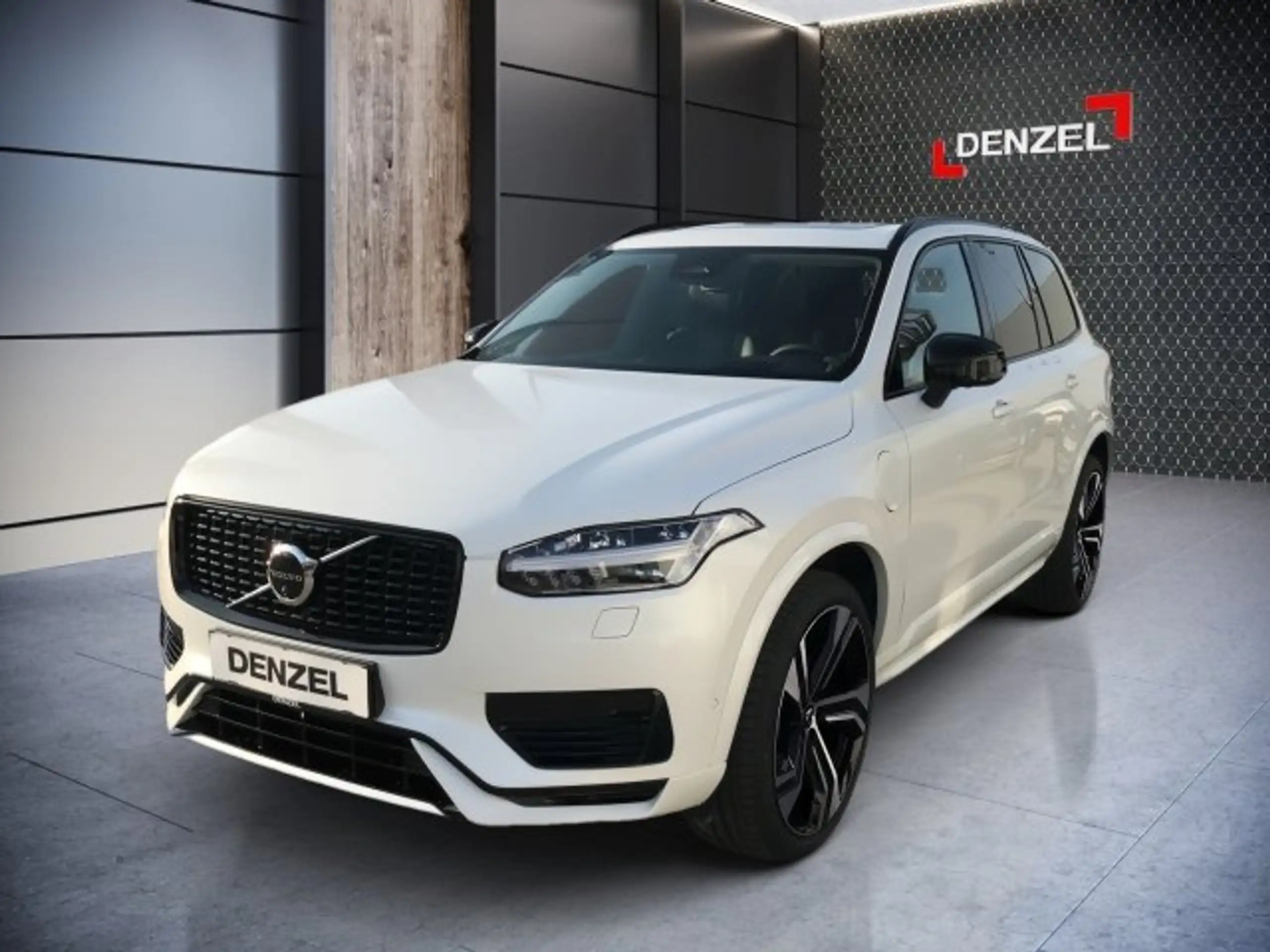 Volvo - XC90