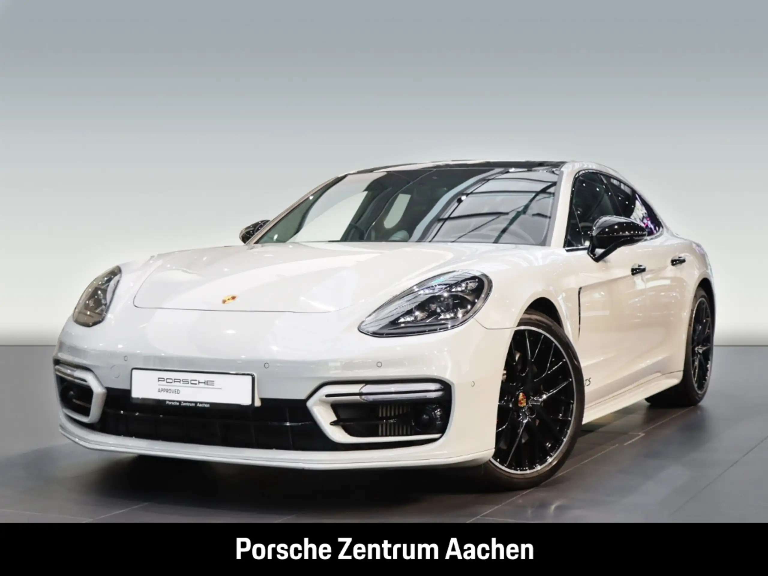 Porsche - Panamera