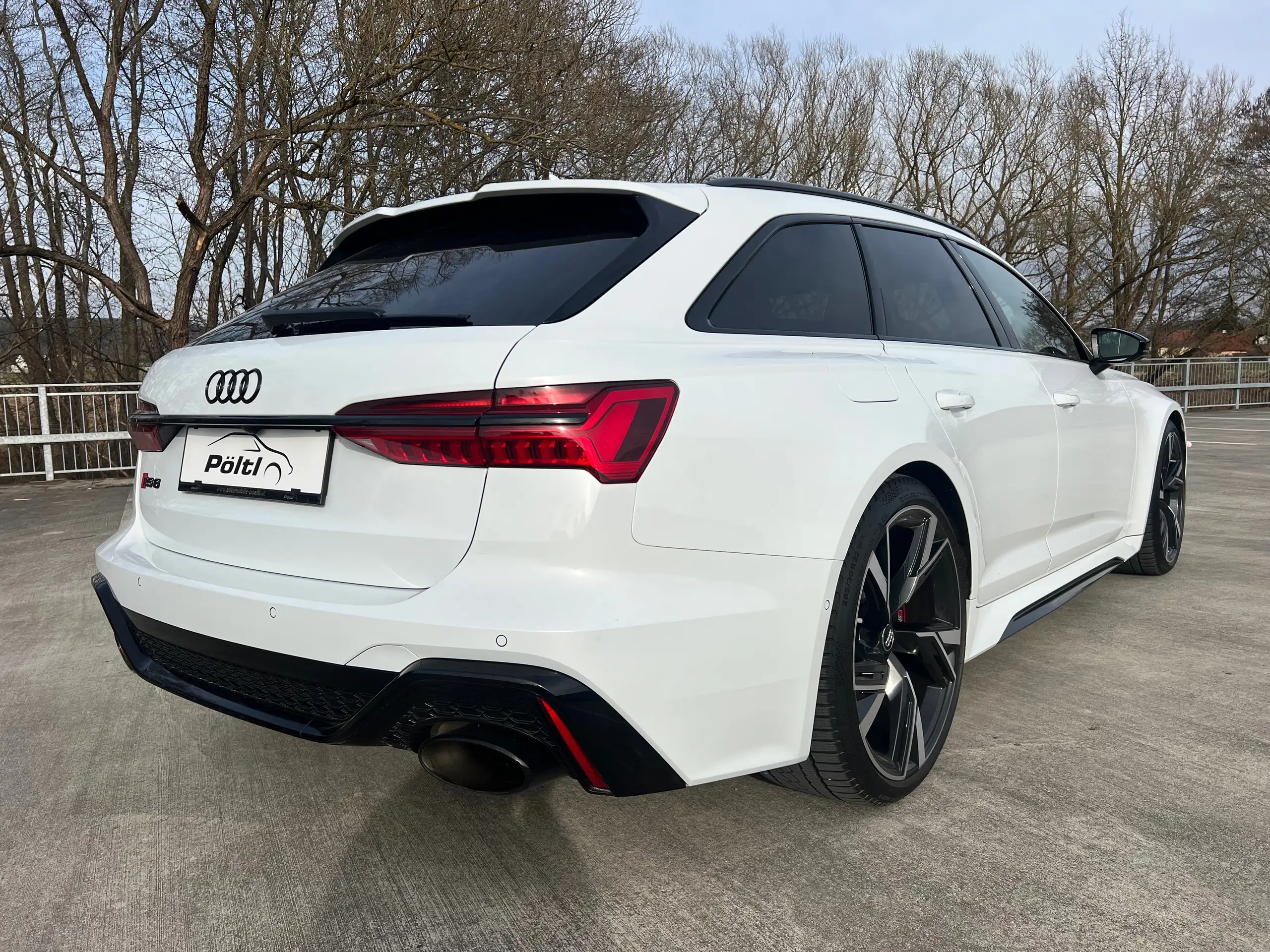 Audi - RS6