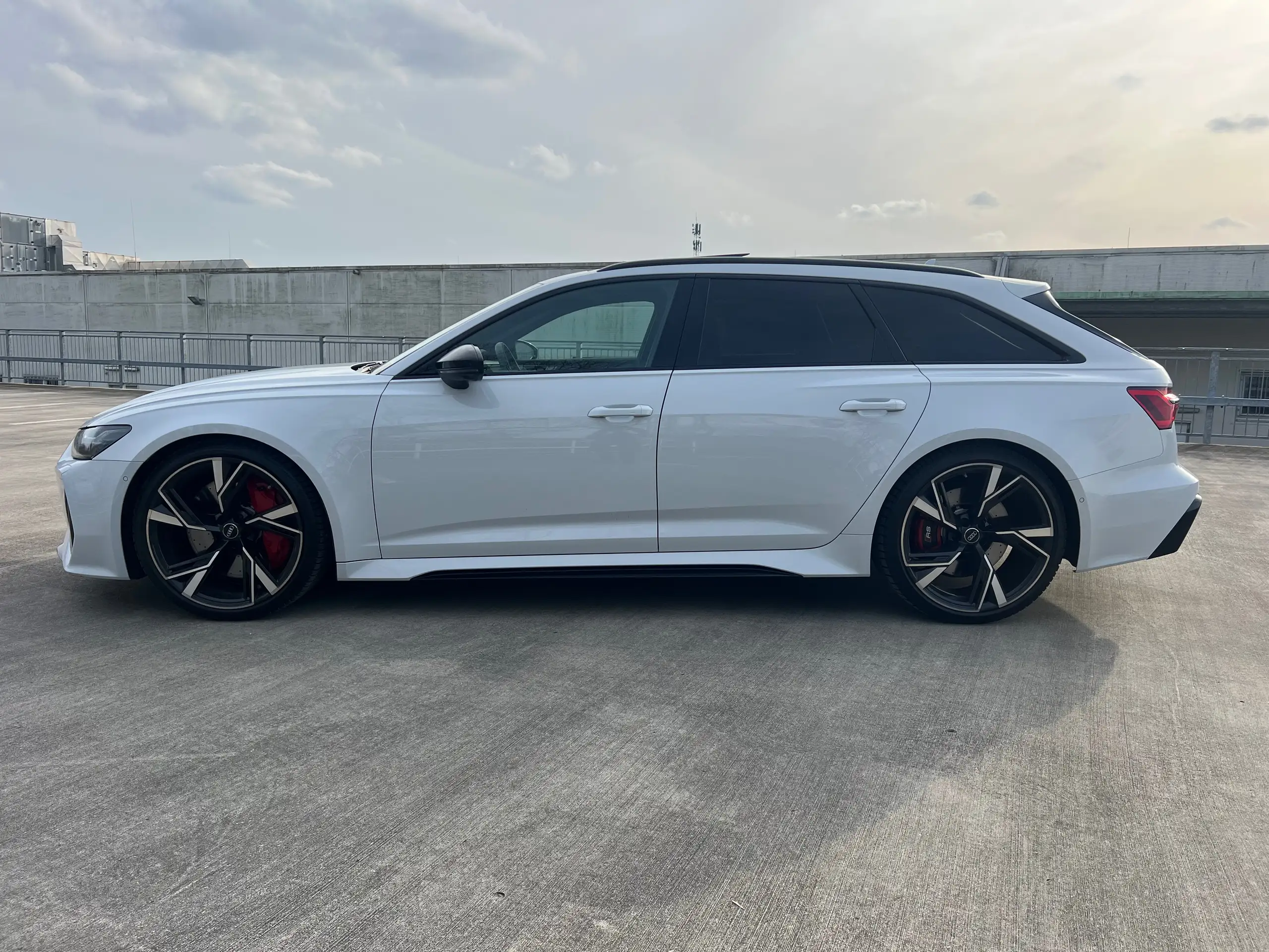 Audi - RS6