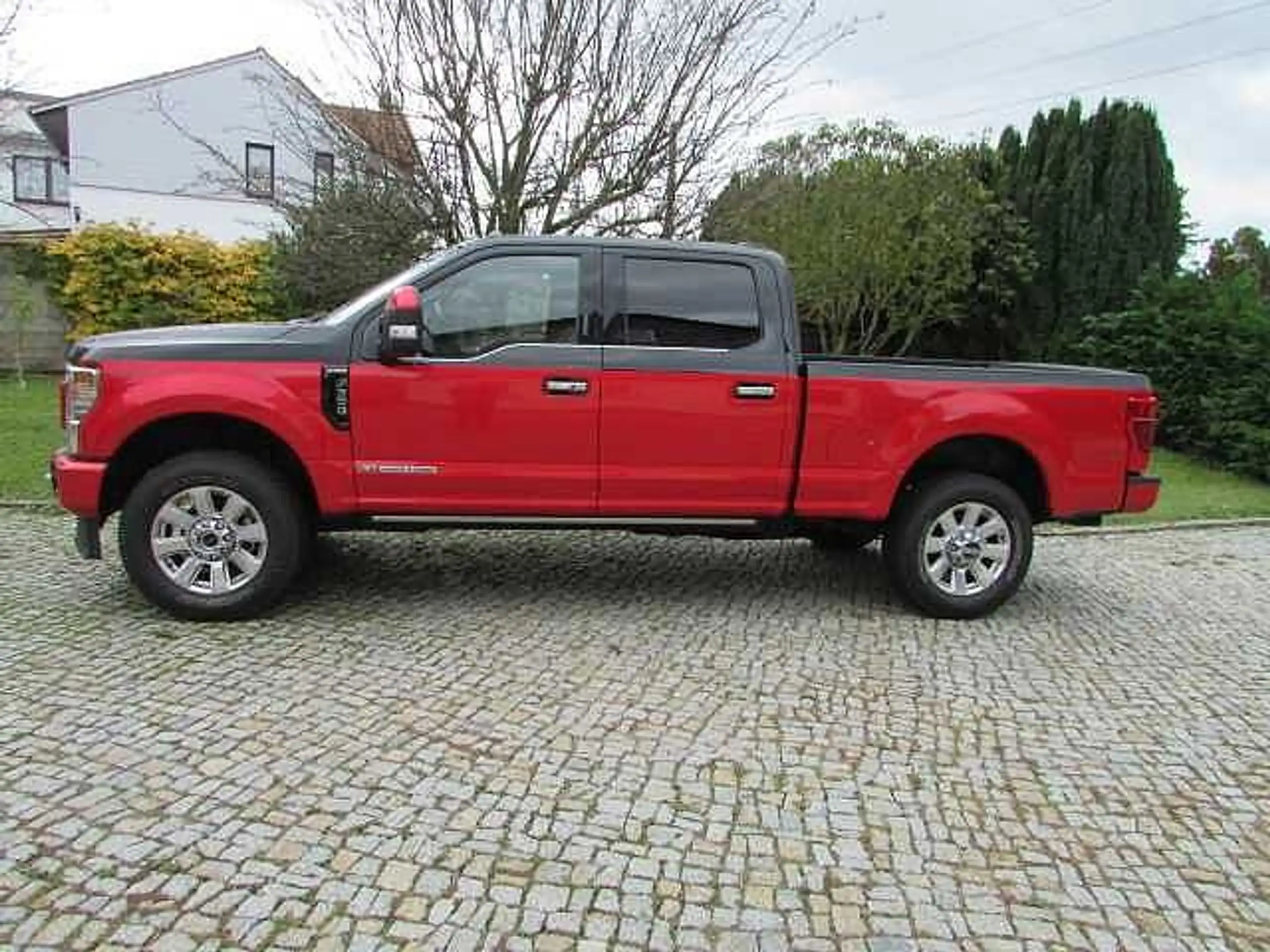 Ford - F 250