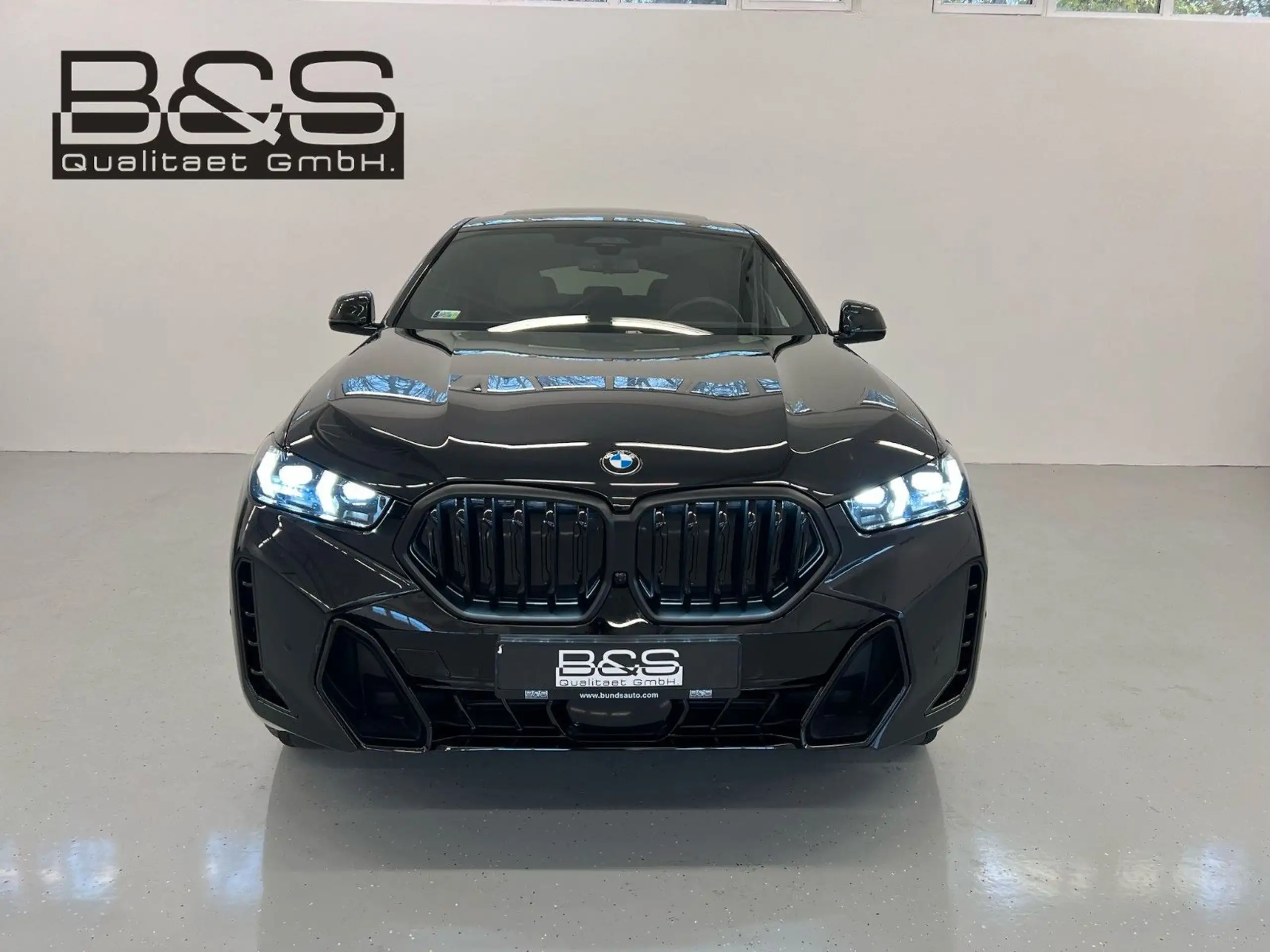 BMW - X6