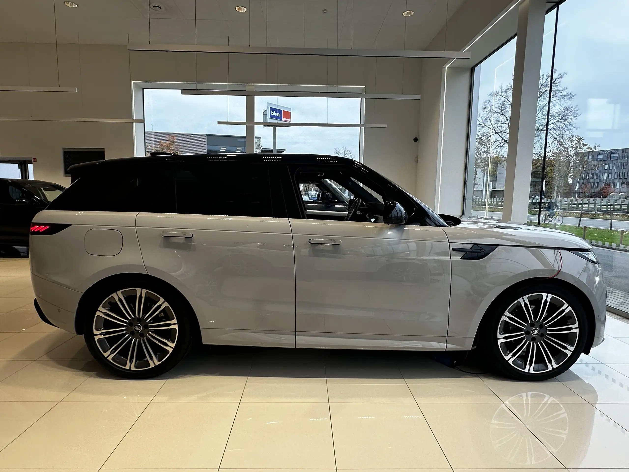 Land Rover - Range Rover Sport