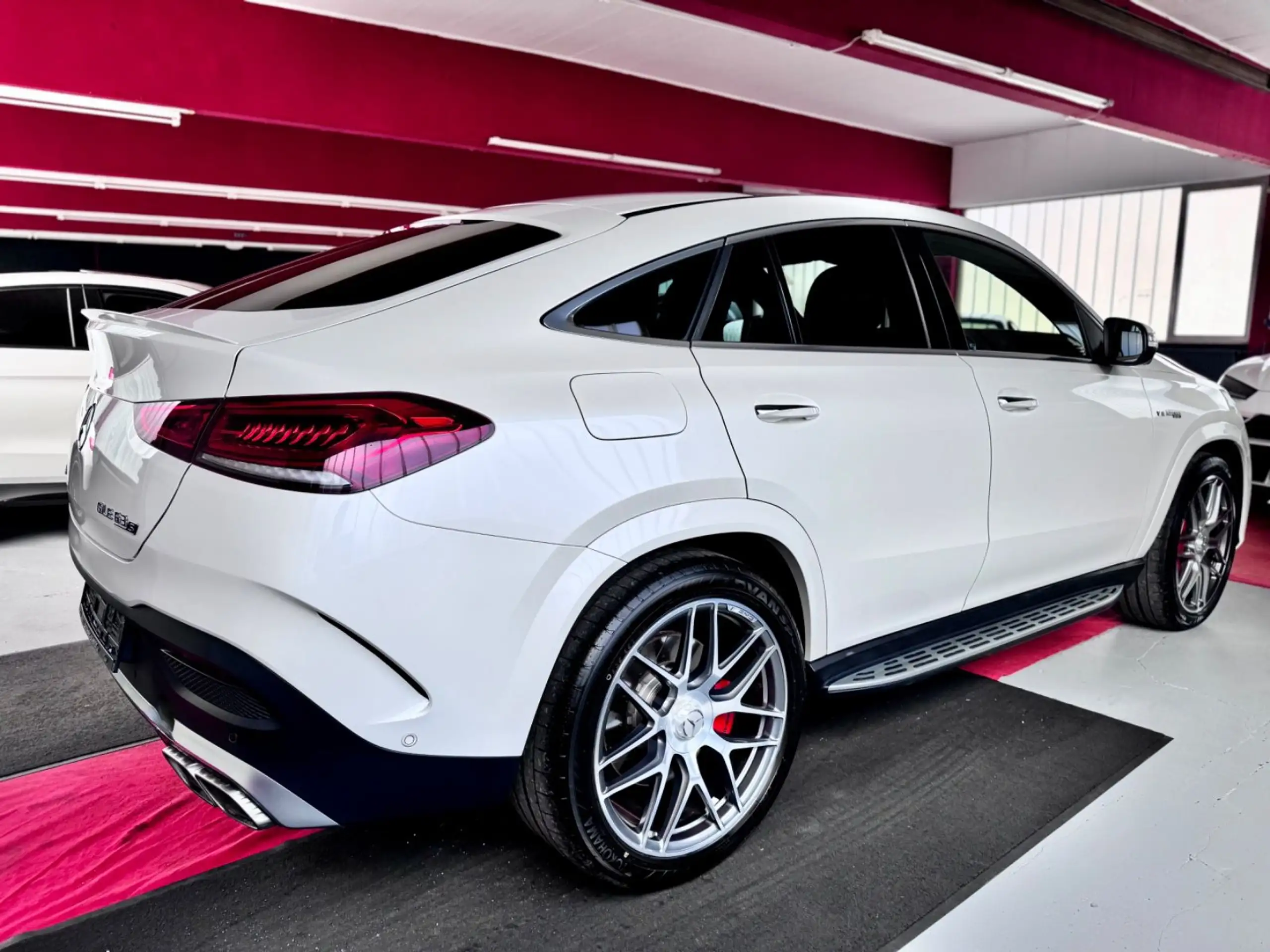 Mercedes-Benz - GLE 63 AMG