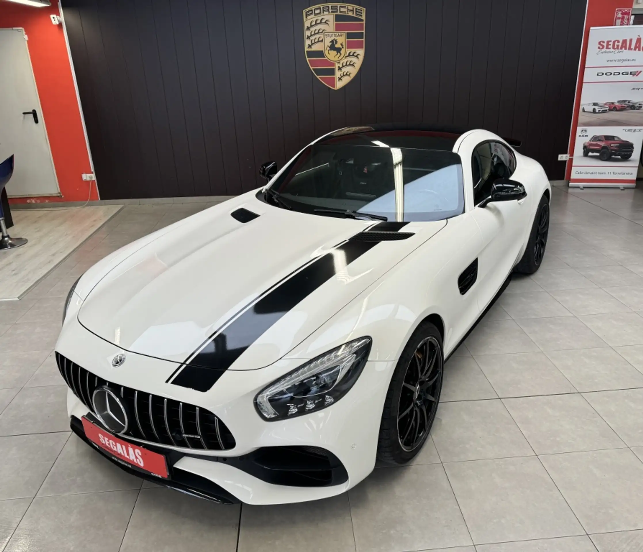 Mercedes-Benz - AMG GT