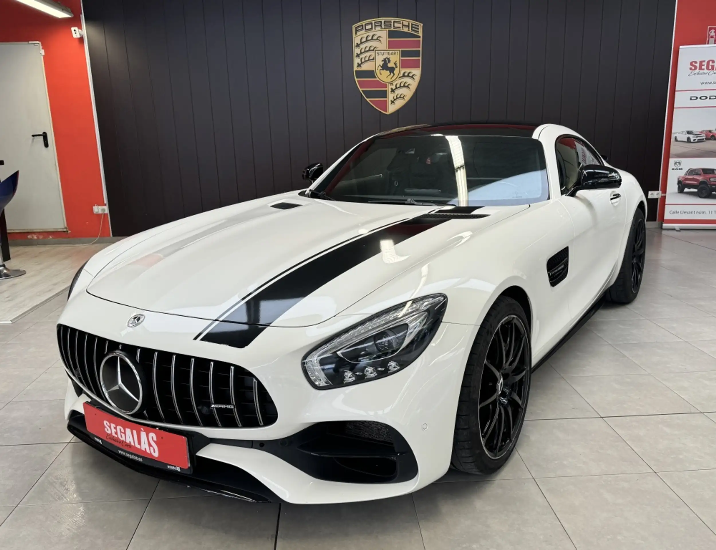 Mercedes-Benz - AMG GT