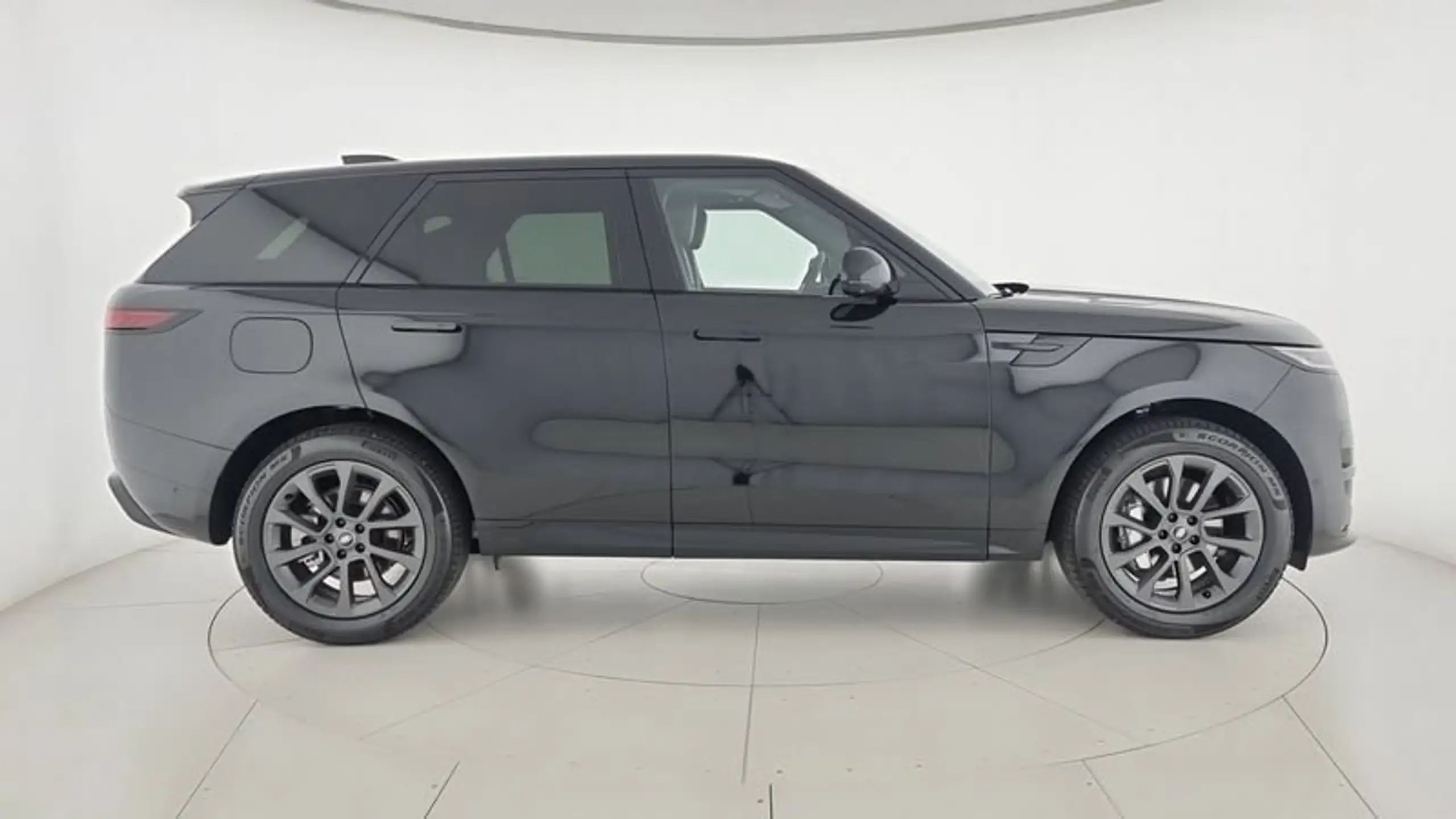 Land Rover - Range Rover Sport