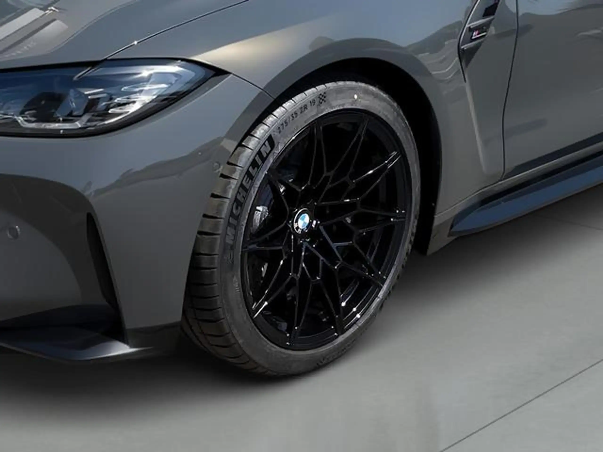 BMW - M4