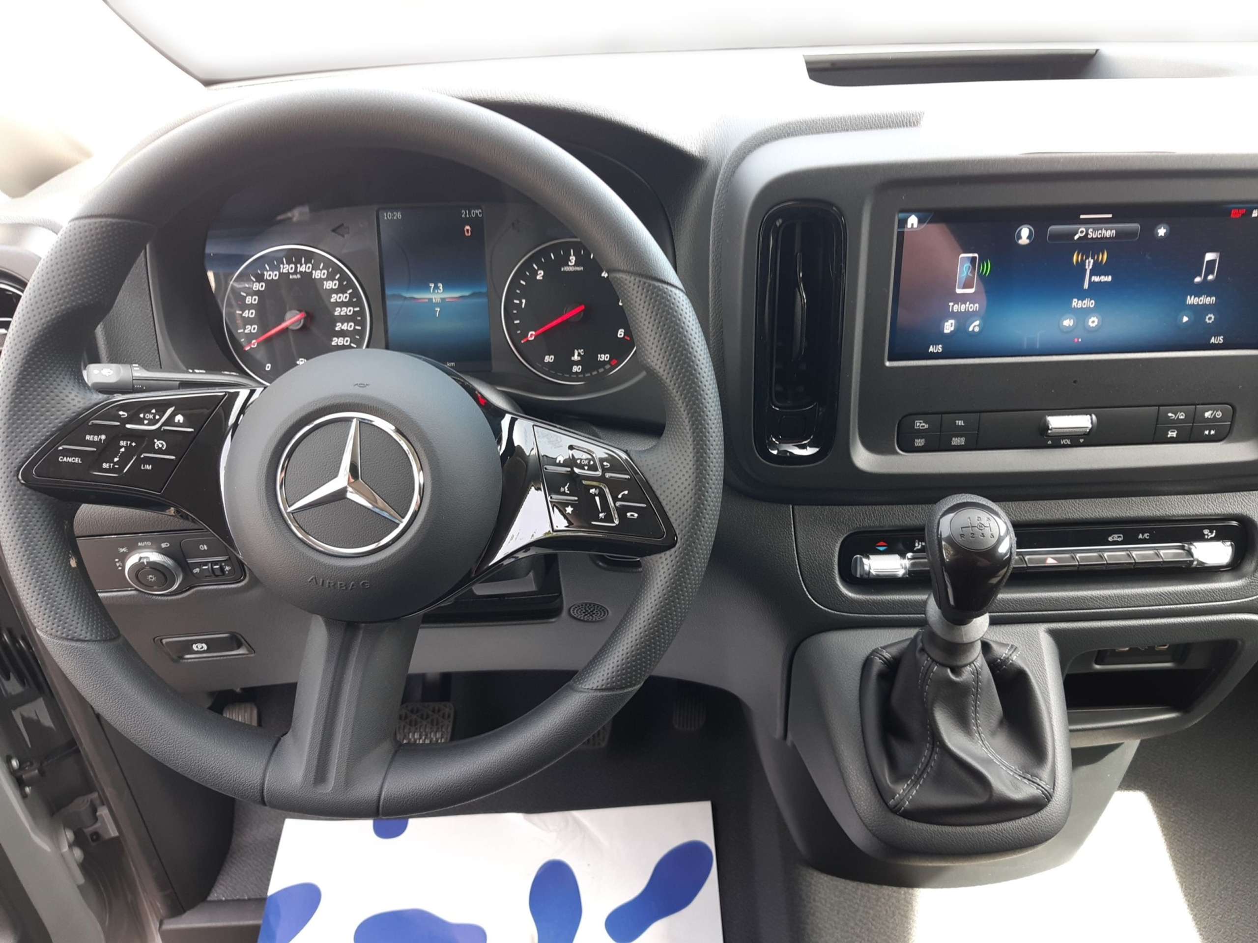 Mercedes-Benz - Vito