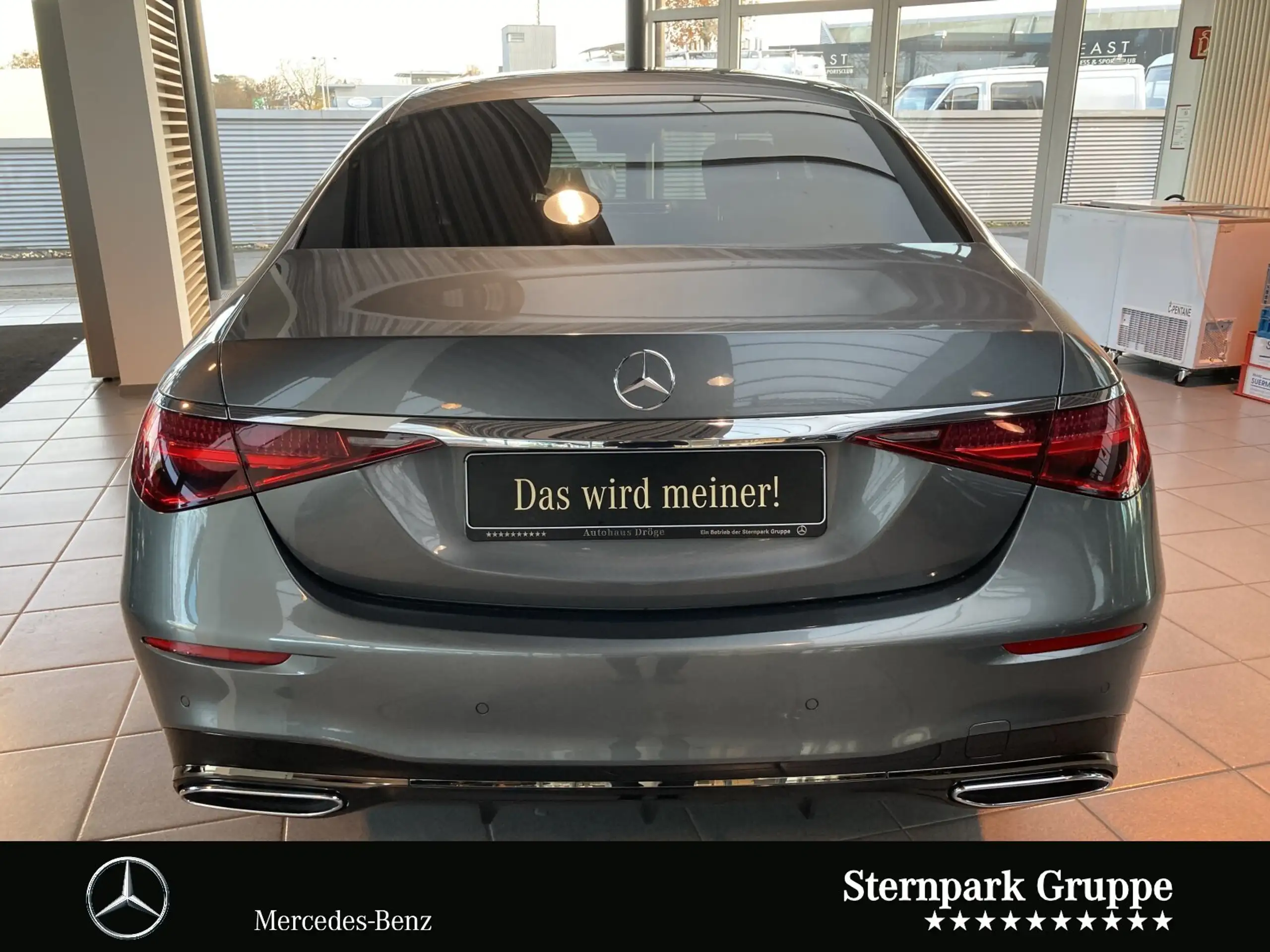 Mercedes-Benz - S 400