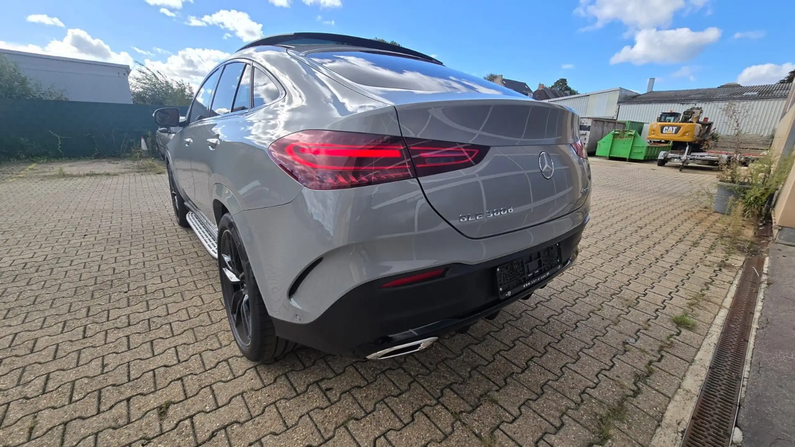 Mercedes-Benz - GLE 300