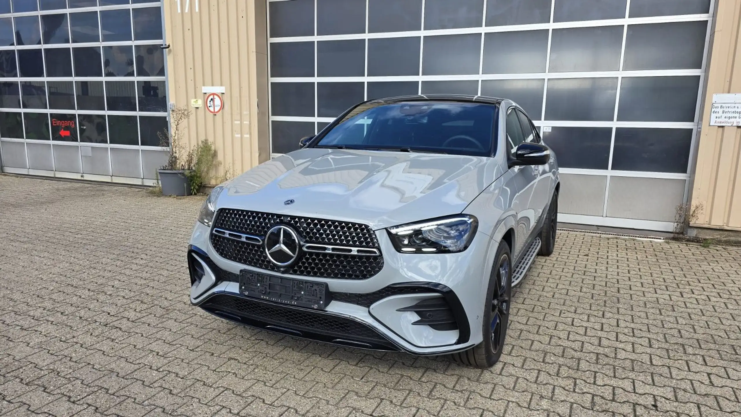 Mercedes-Benz - GLE 300