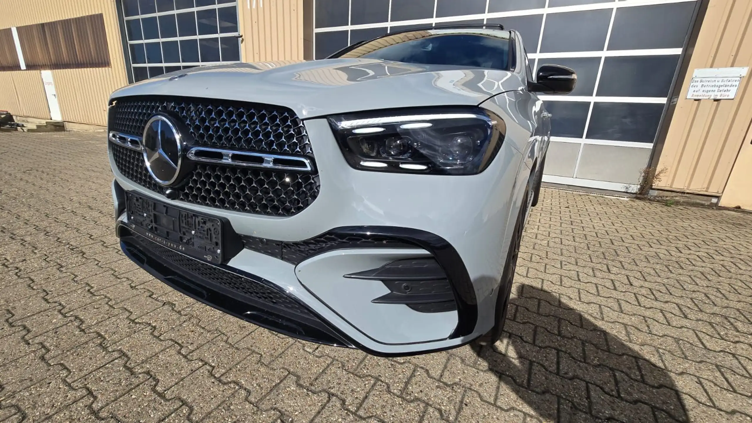 Mercedes-Benz - GLE 300