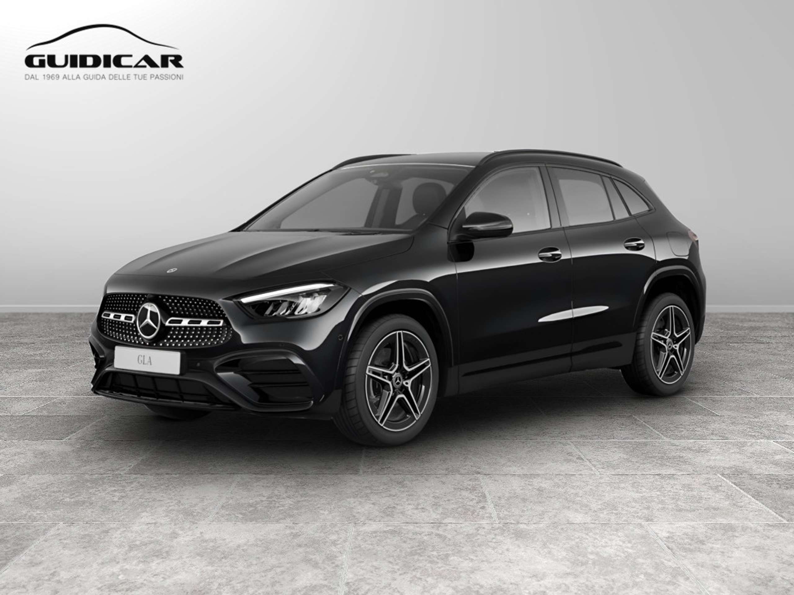 Mercedes-Benz GLA 200 2023