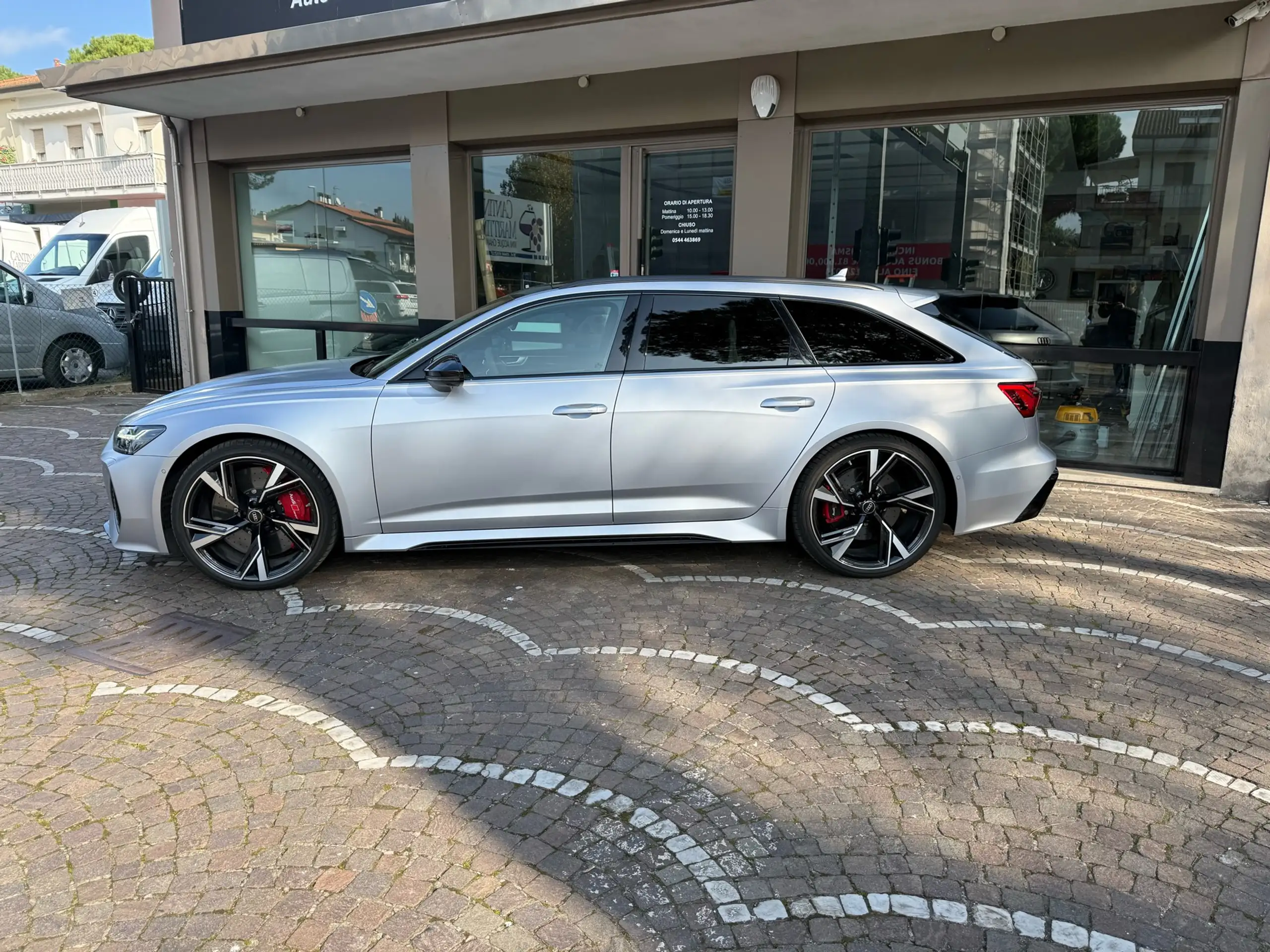 Audi - RS6