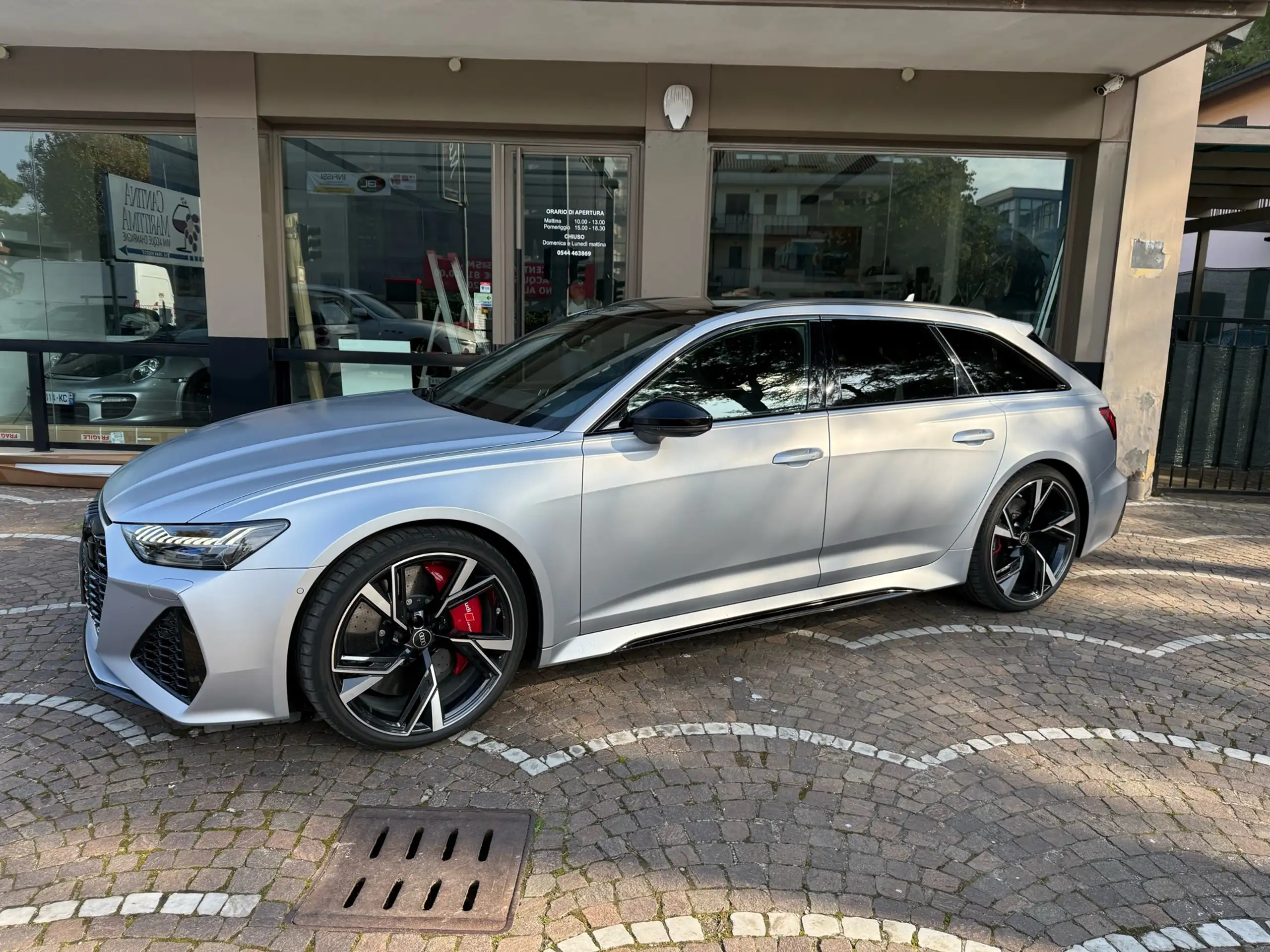 Audi - RS6