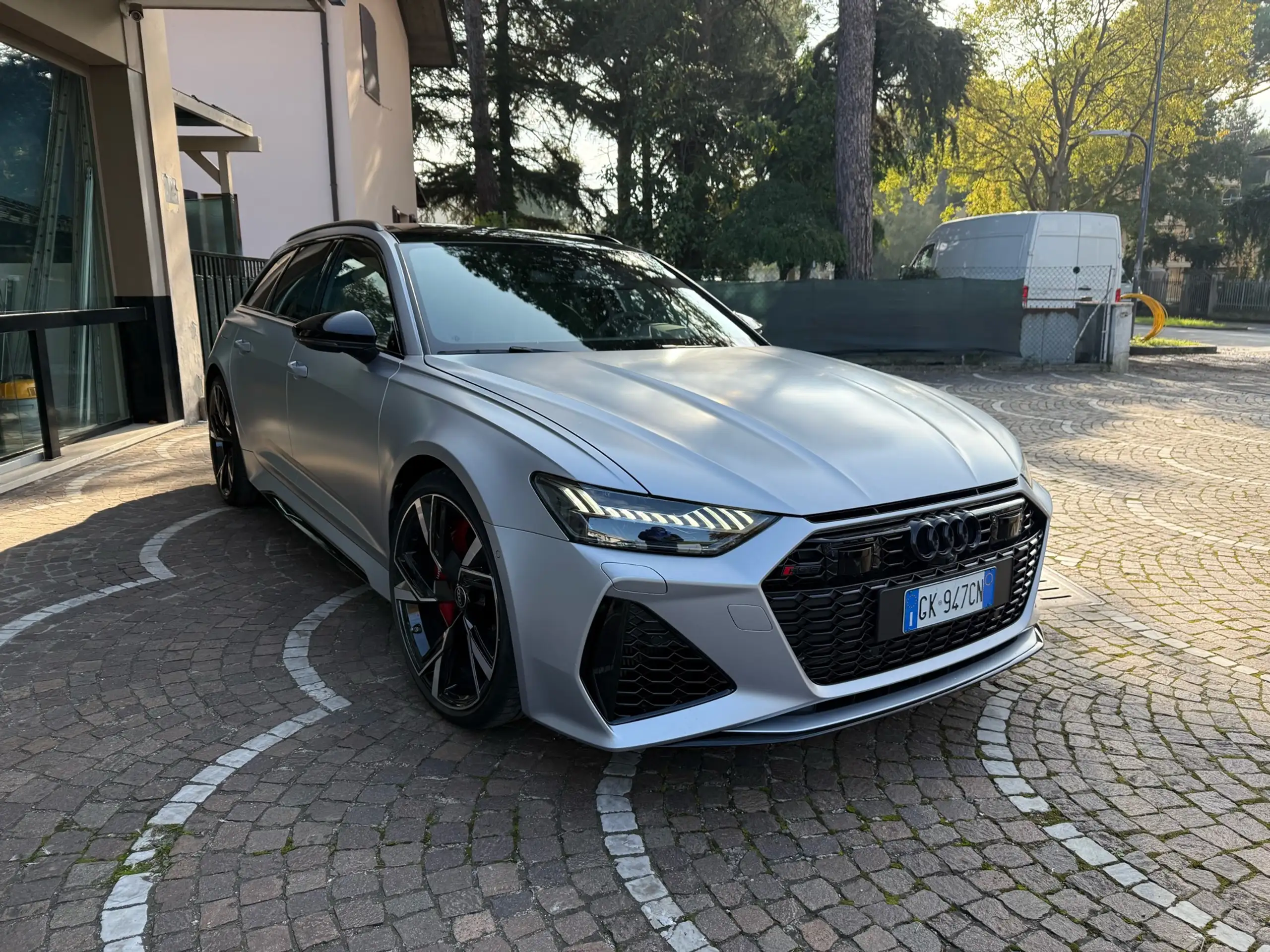 Audi - RS6