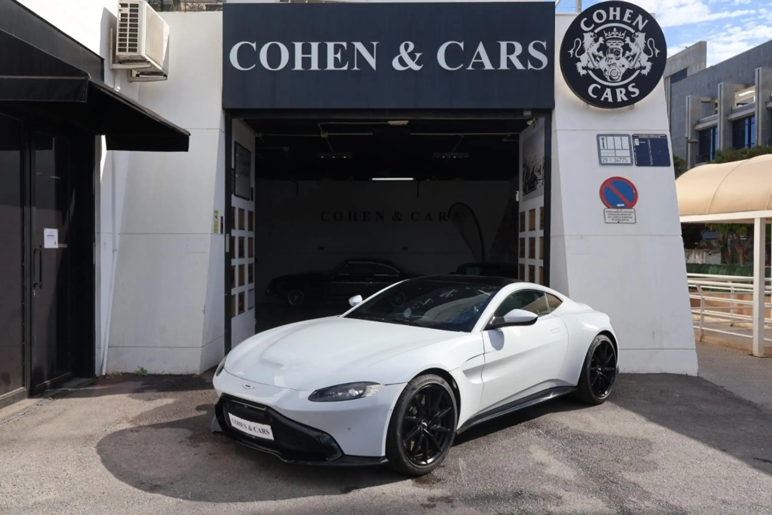 Aston Martin Vantage 2019