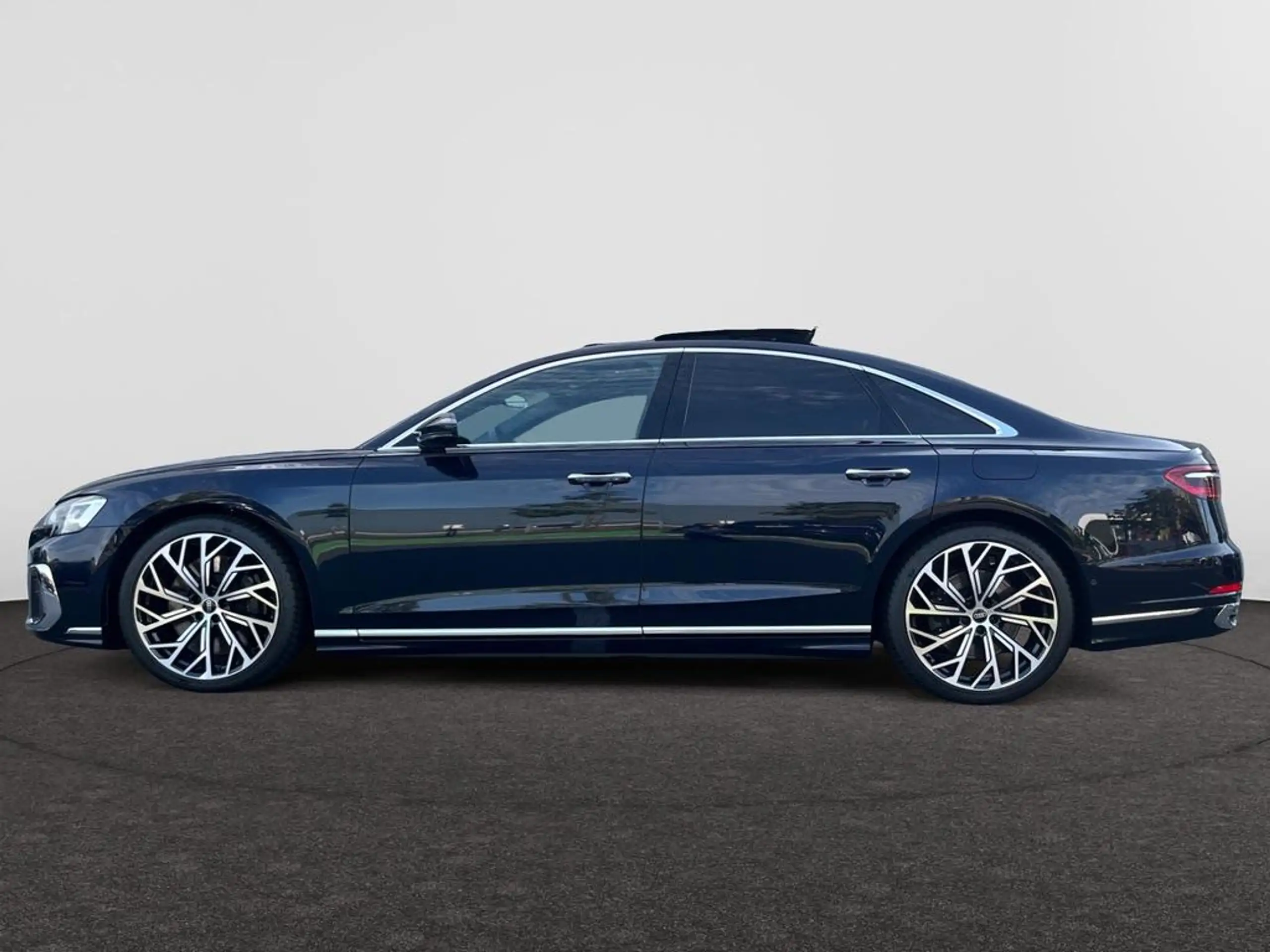 Audi - A8