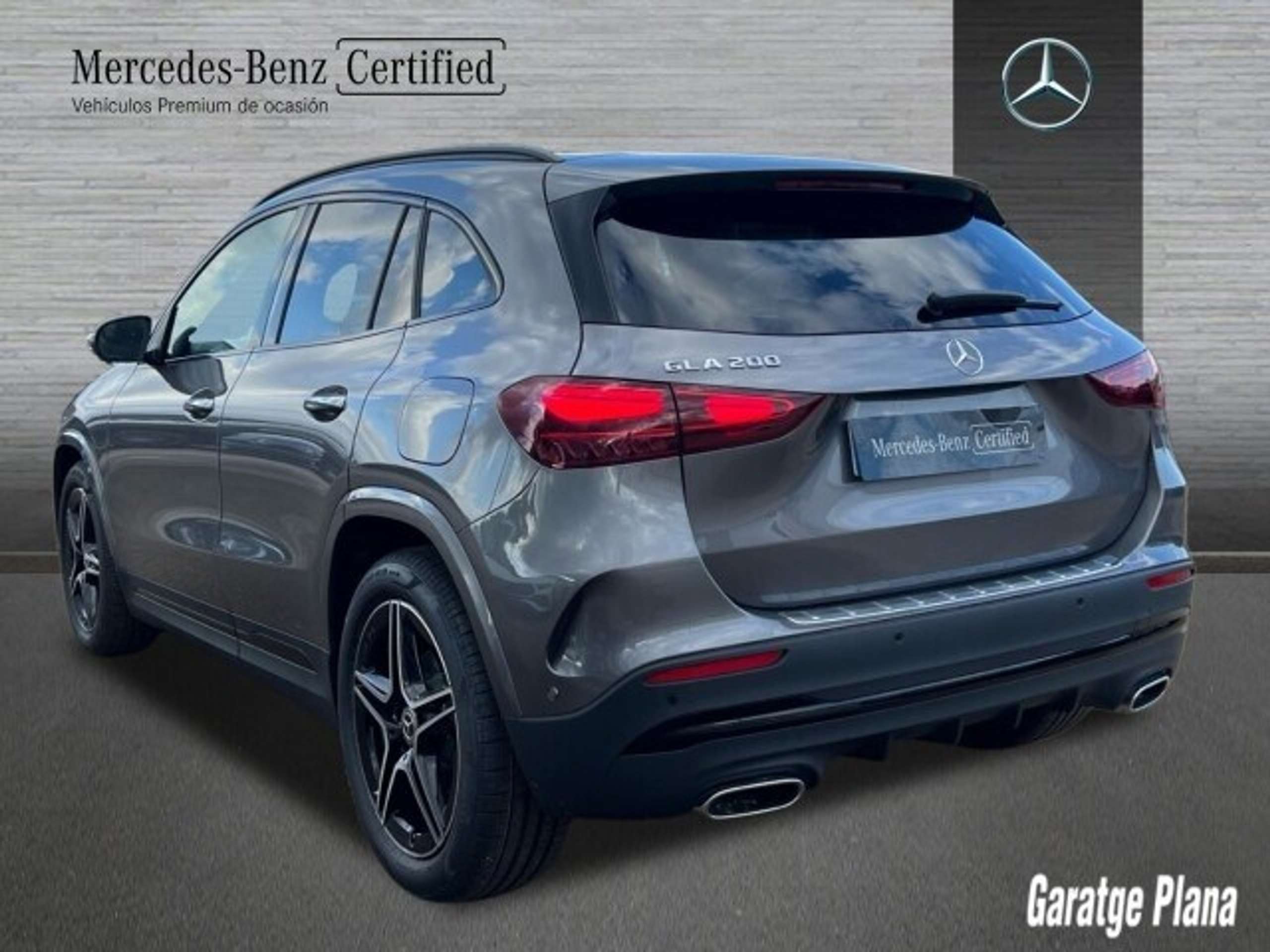 Mercedes-Benz - GLA 200