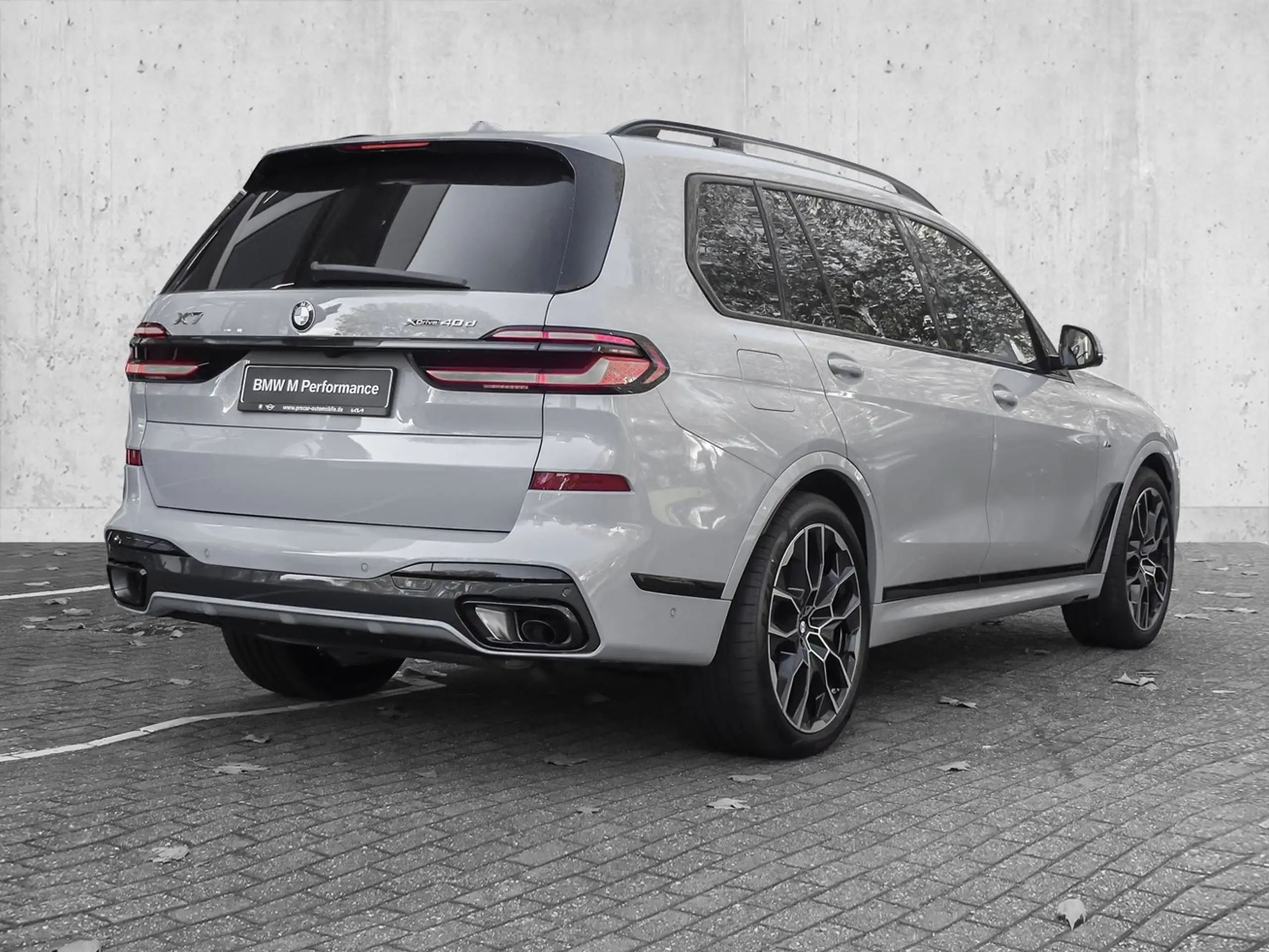 BMW - X7