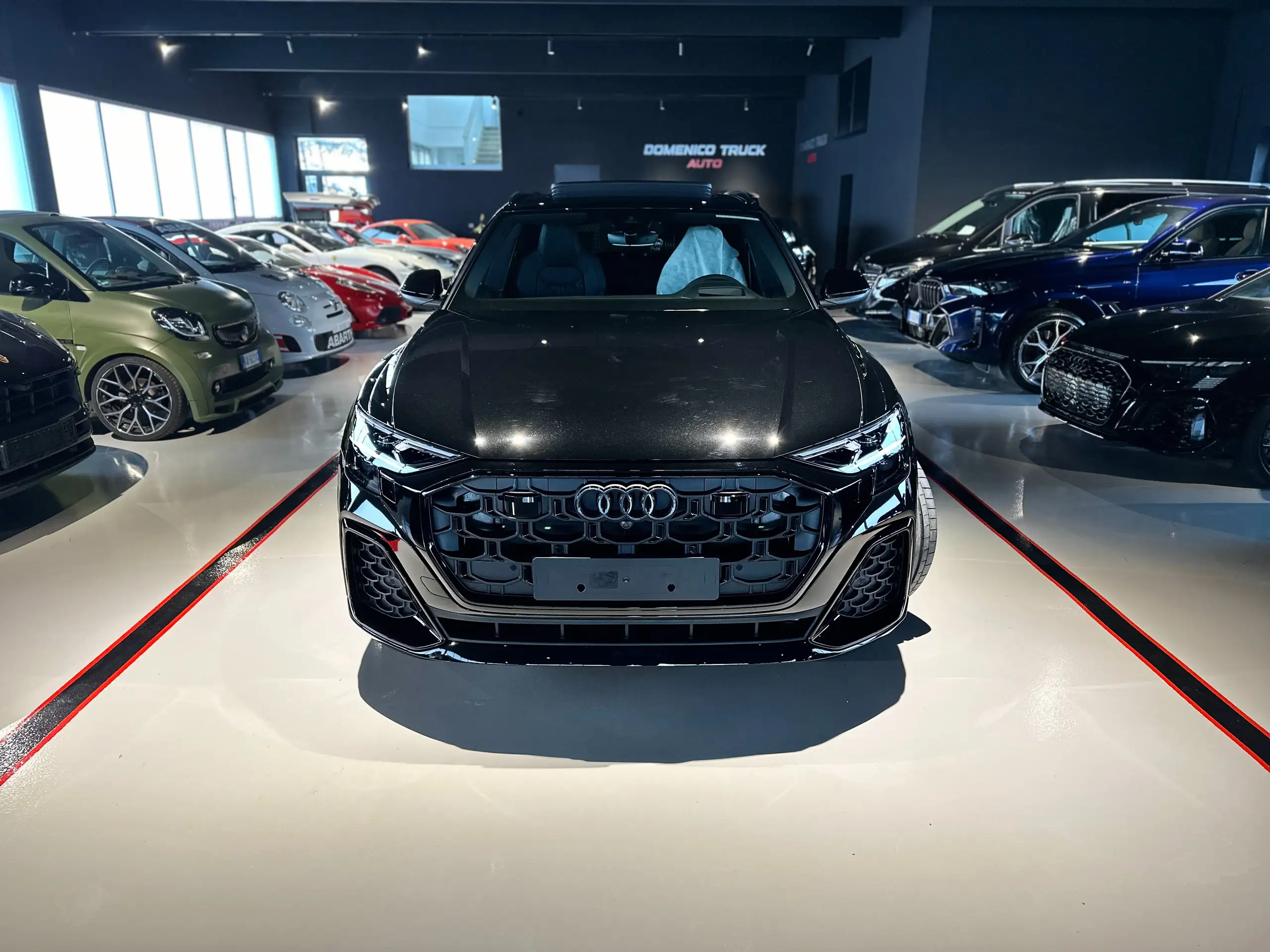 Audi - Q8