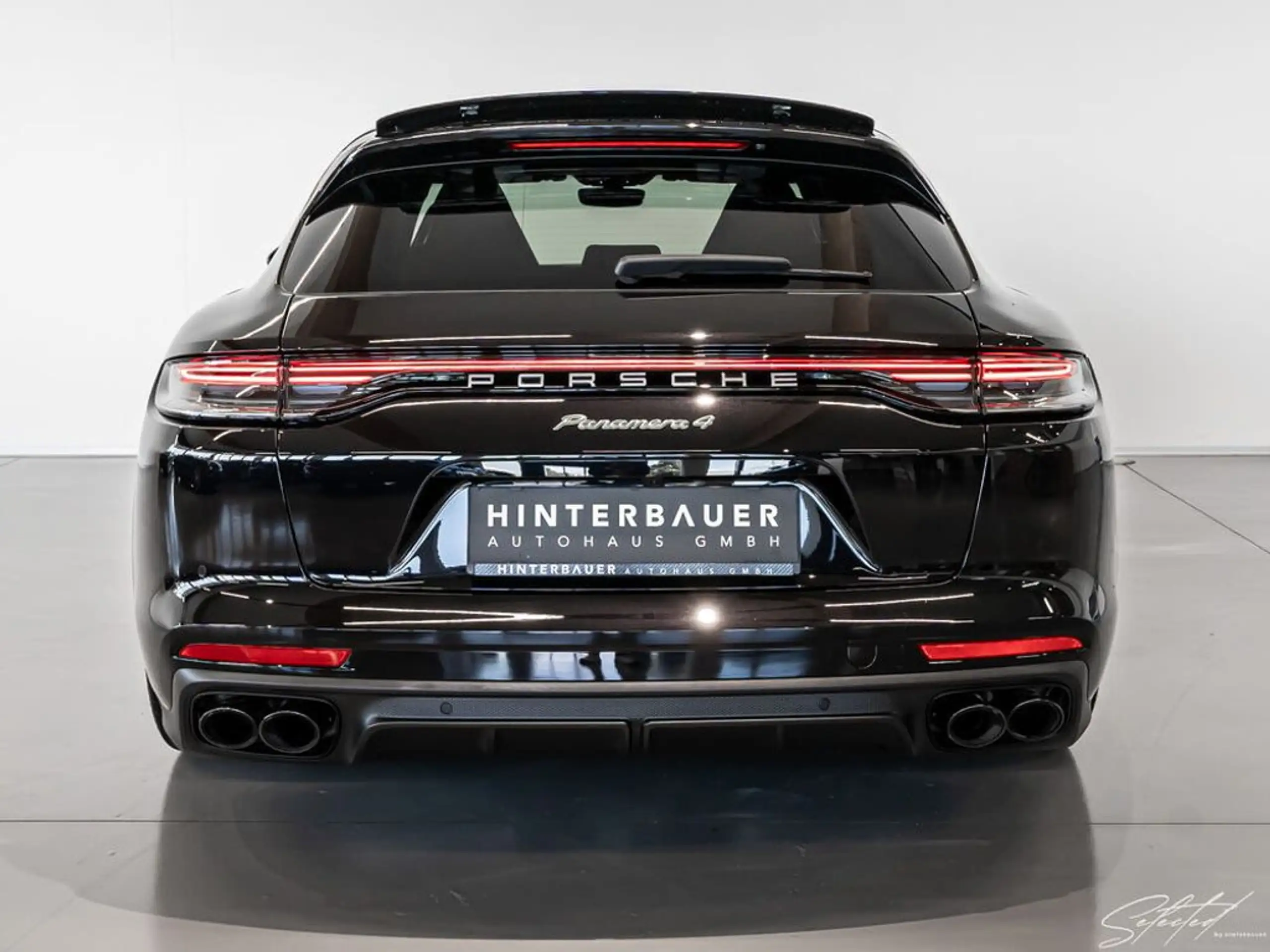 Porsche - Panamera