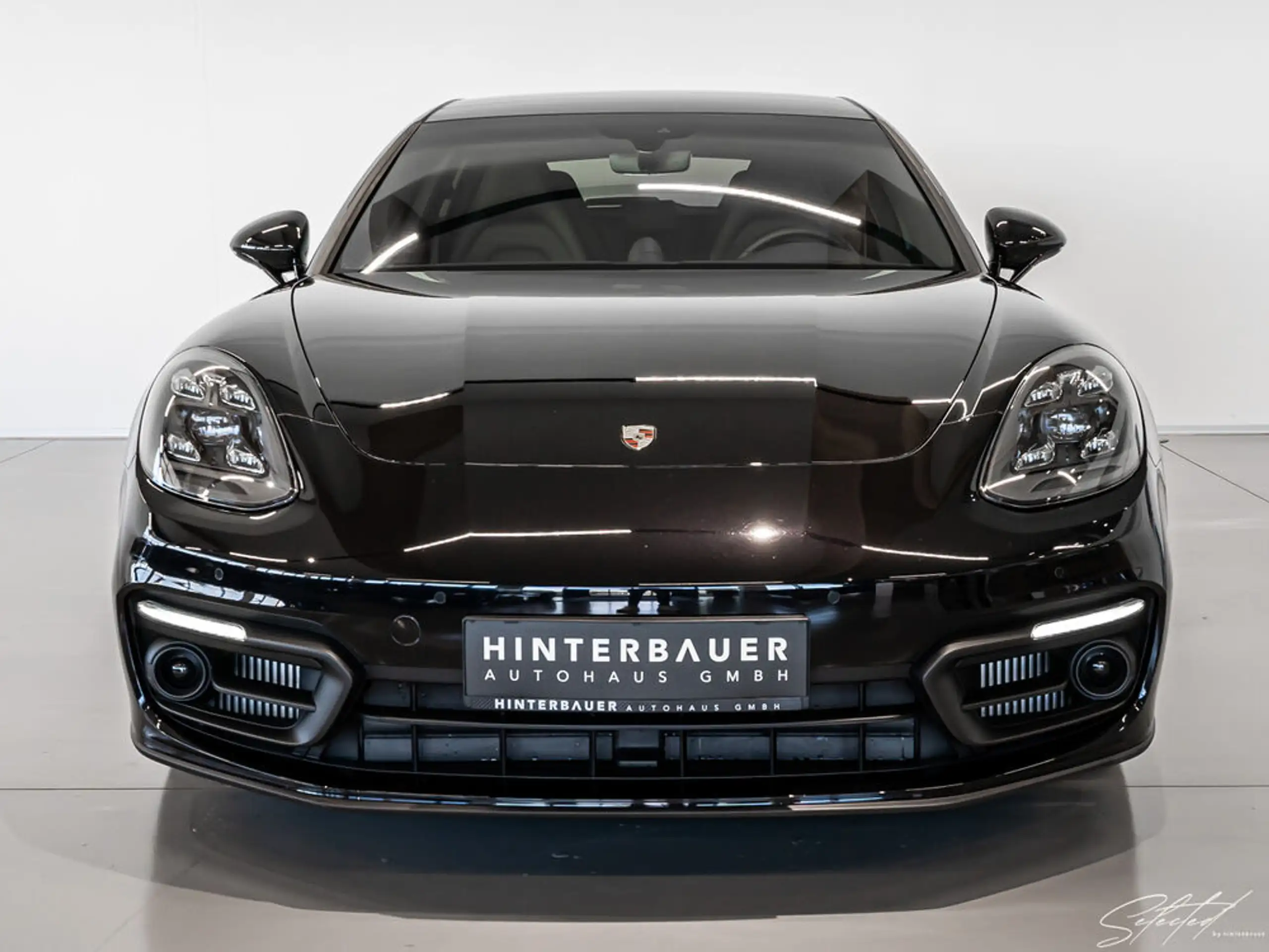 Porsche - Panamera