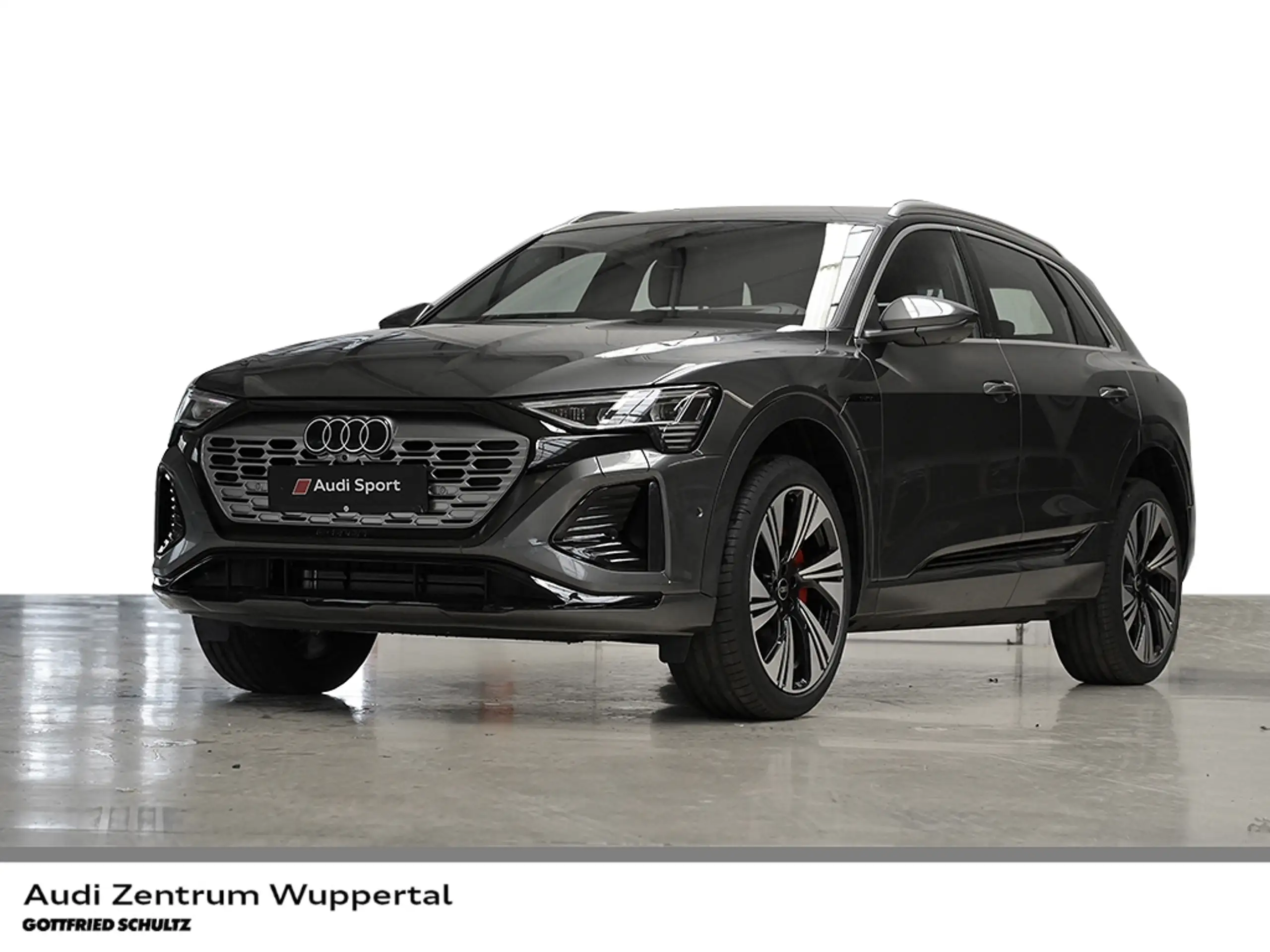 Audi - Q8 e-tron