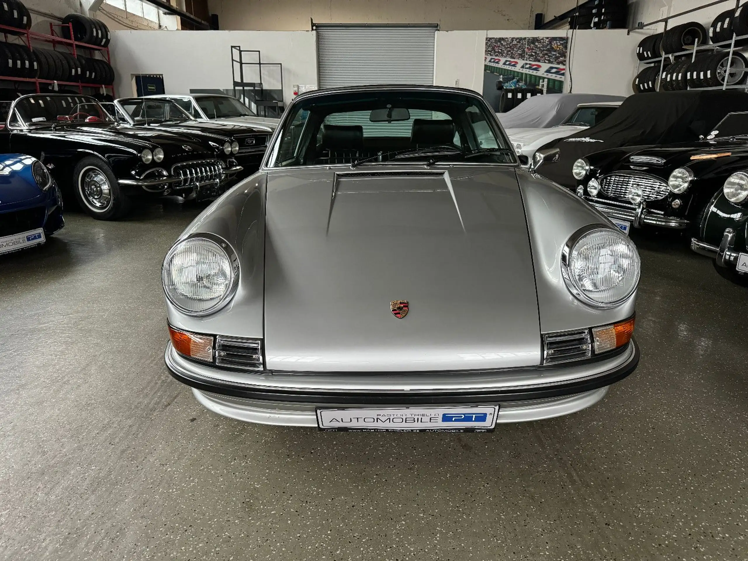 Porsche - 911