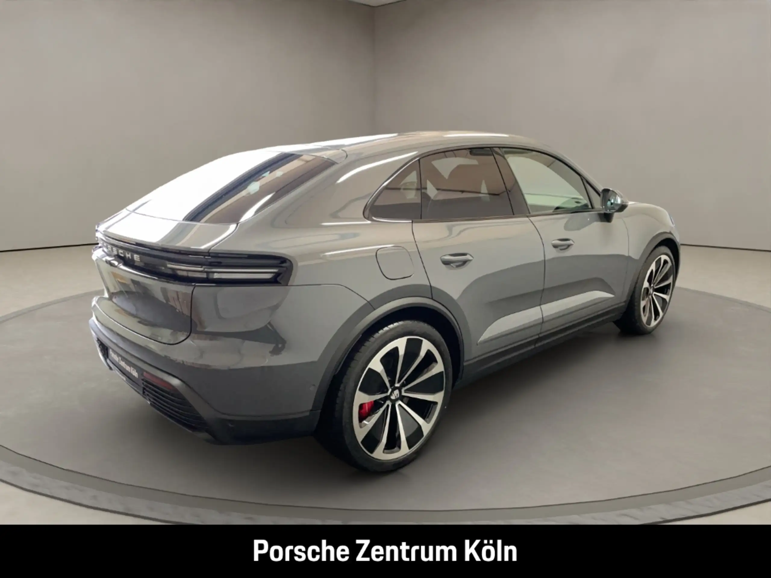 Porsche - Macan